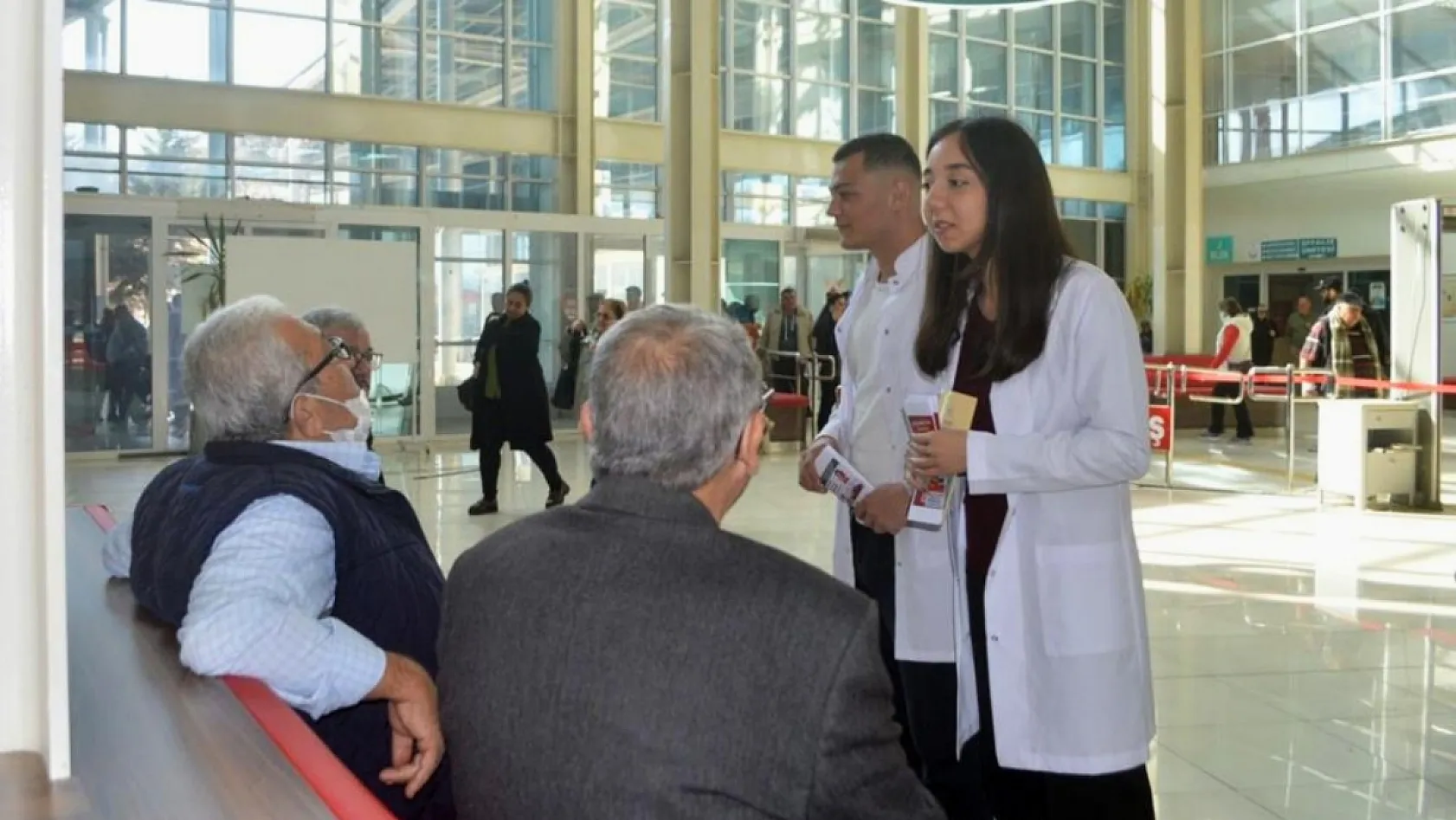 MSKÜ Tıp Fakültesi öğrencilerinden sigara dumanına karşı sosyal farkındalık projesi