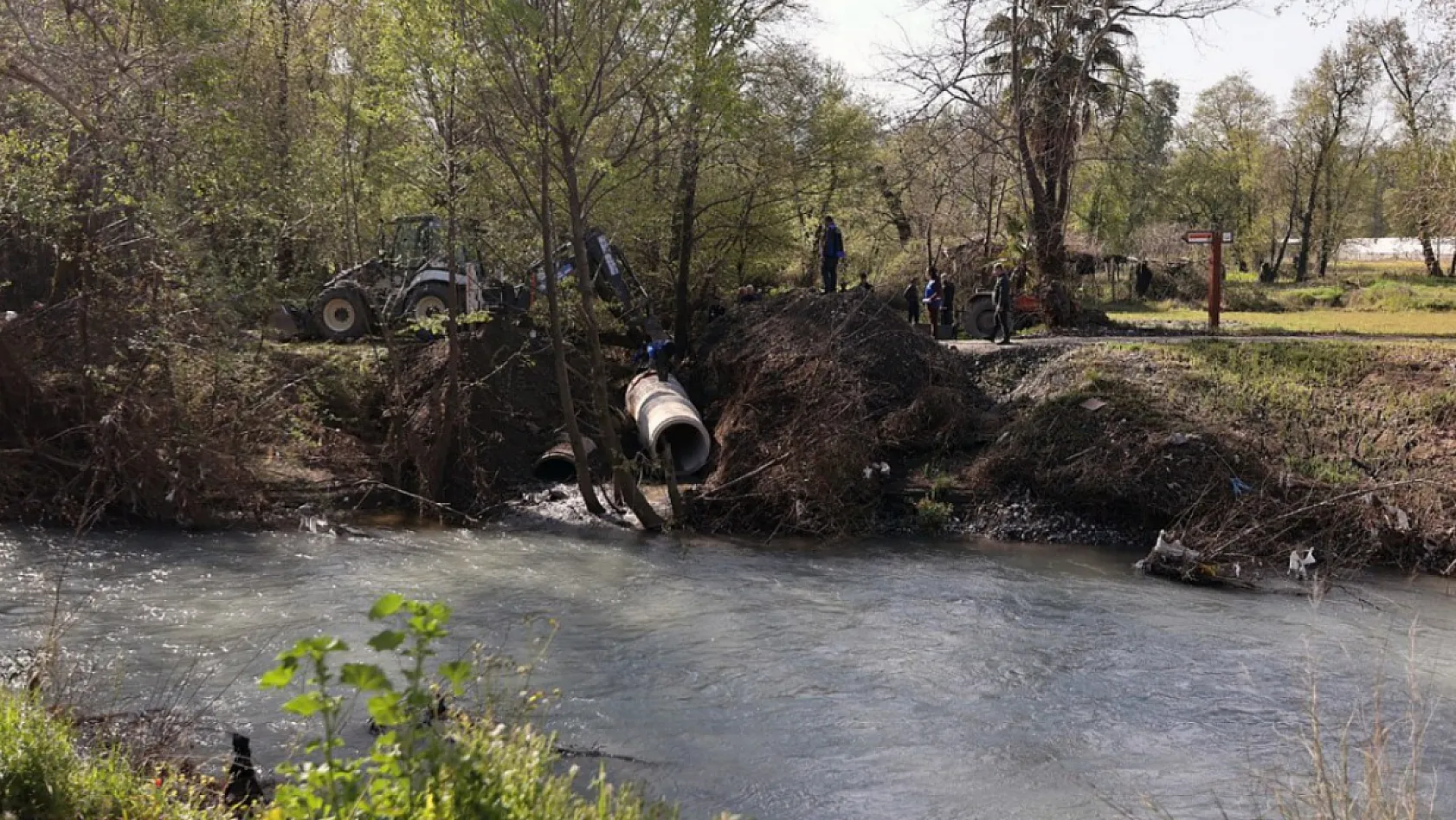 Muğla Büyükşehir Belediyesi'nden Köyceğiz'de Selden Etkilenen Üreticilere Destek