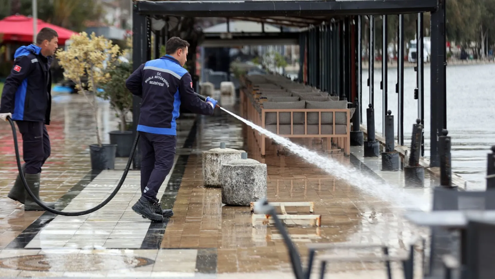 Muğla Büyükşehir Köyceğiz'deki Taşkının İzlerini Sildi