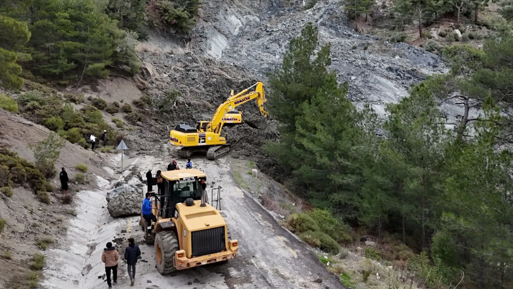 Muğla Büyükşehir Ekipleri'nden Seydikemer'e Anında Müdahale