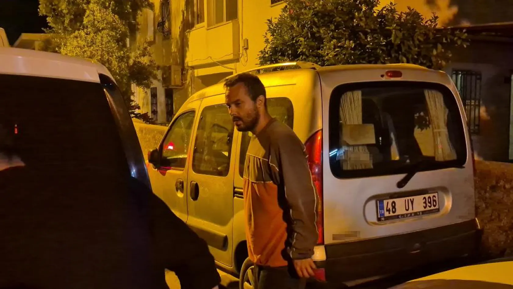 Muğla'da babasının cesediyle 2 gün aynı evde yaşadı