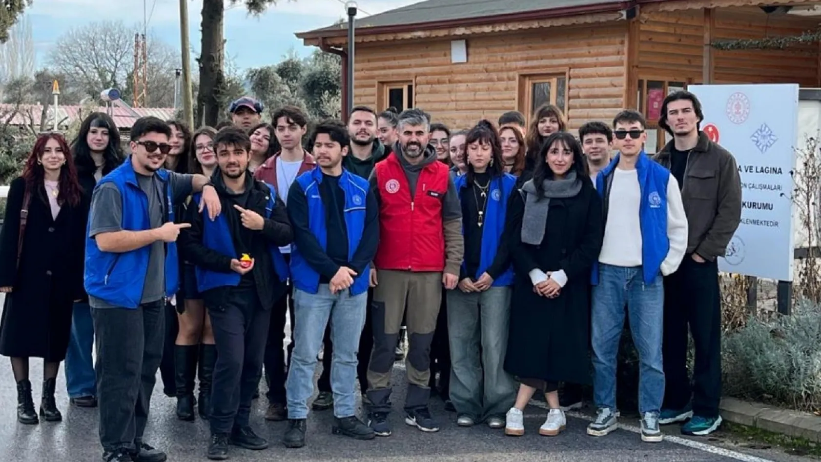 Muğla'da genç eller geçmişin izlerini seramik ile şekillendirdi