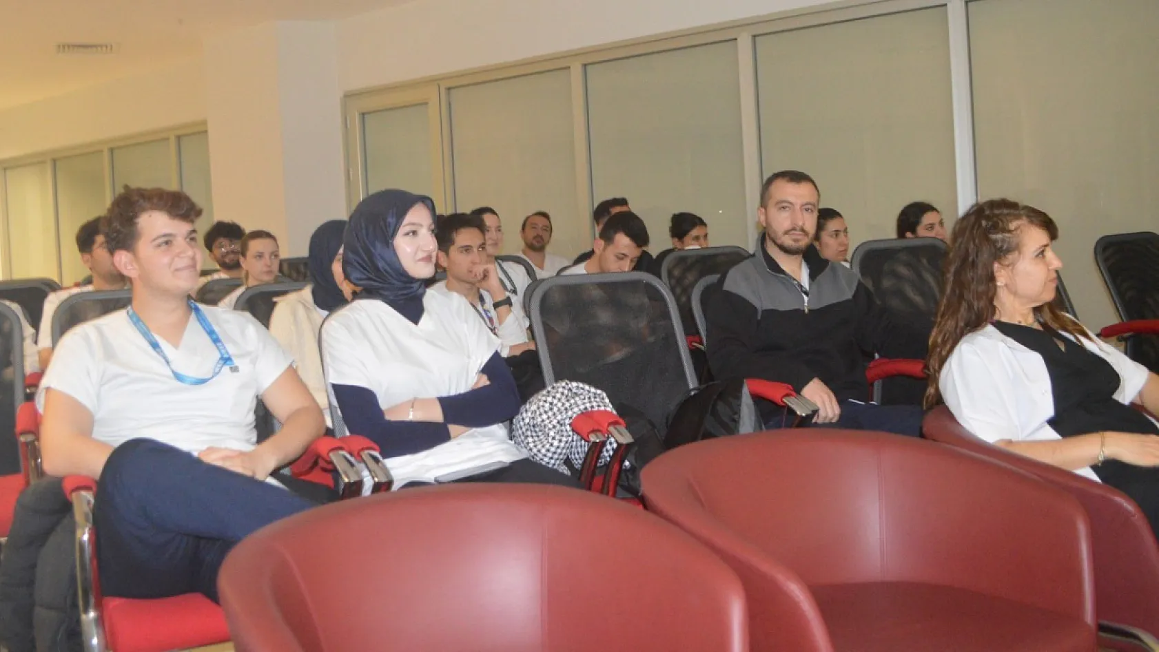 Muğla'da gençlere sağlıklı yaşam anlatıldı