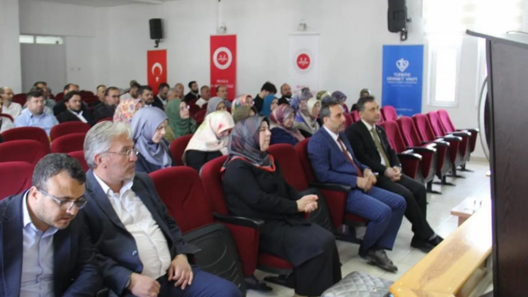 Muğla'da gençlik hizmetleri masaya yatırıldı
