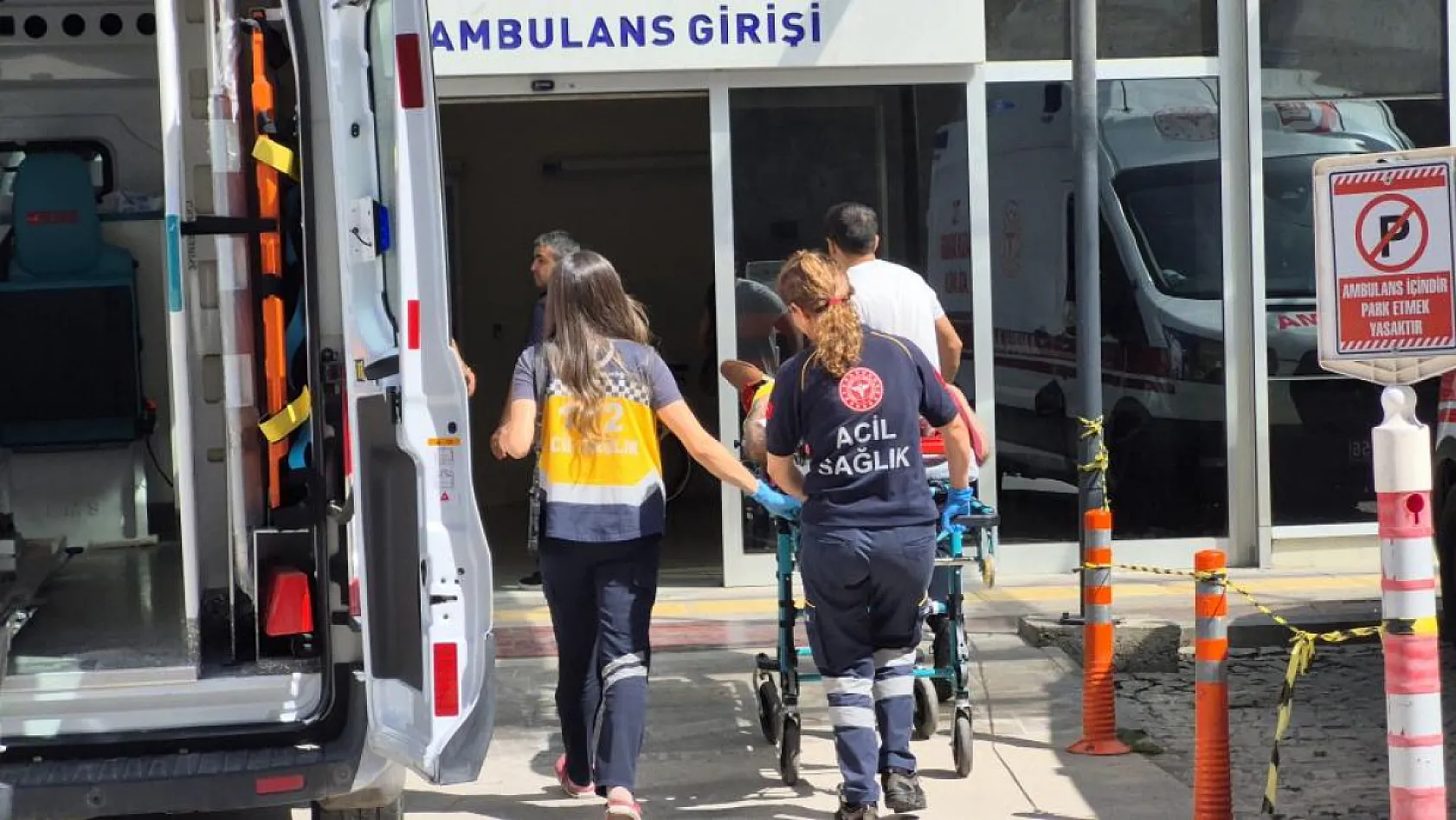 Muğla'da kafa kafaya çarpıştılar: 7 yaralı