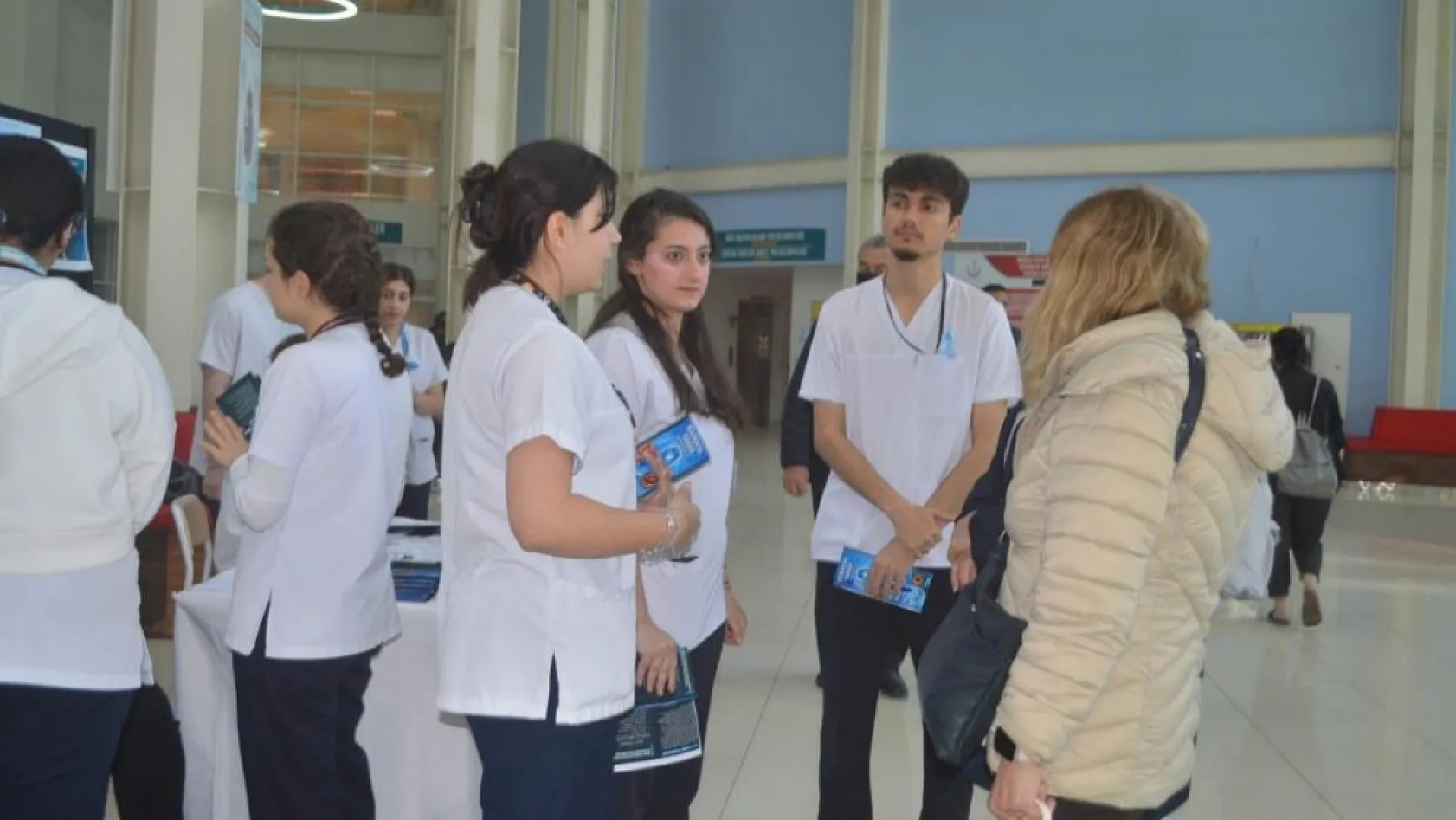 Muğla'da kolorektal kanser için bilgilendirme yapıldı