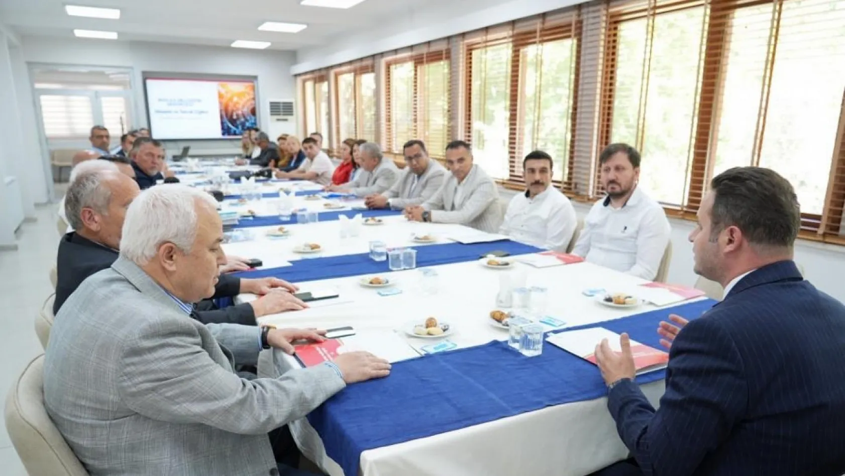 Muğla'da mesleki eğitim masaya yatırıldı