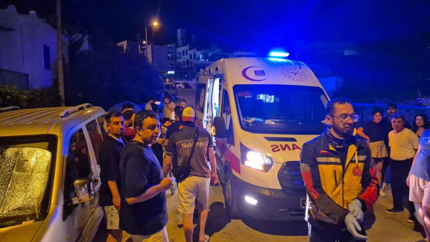 Muğla'da otomobilinin halini görünce gözyaşlarına boğuldu
