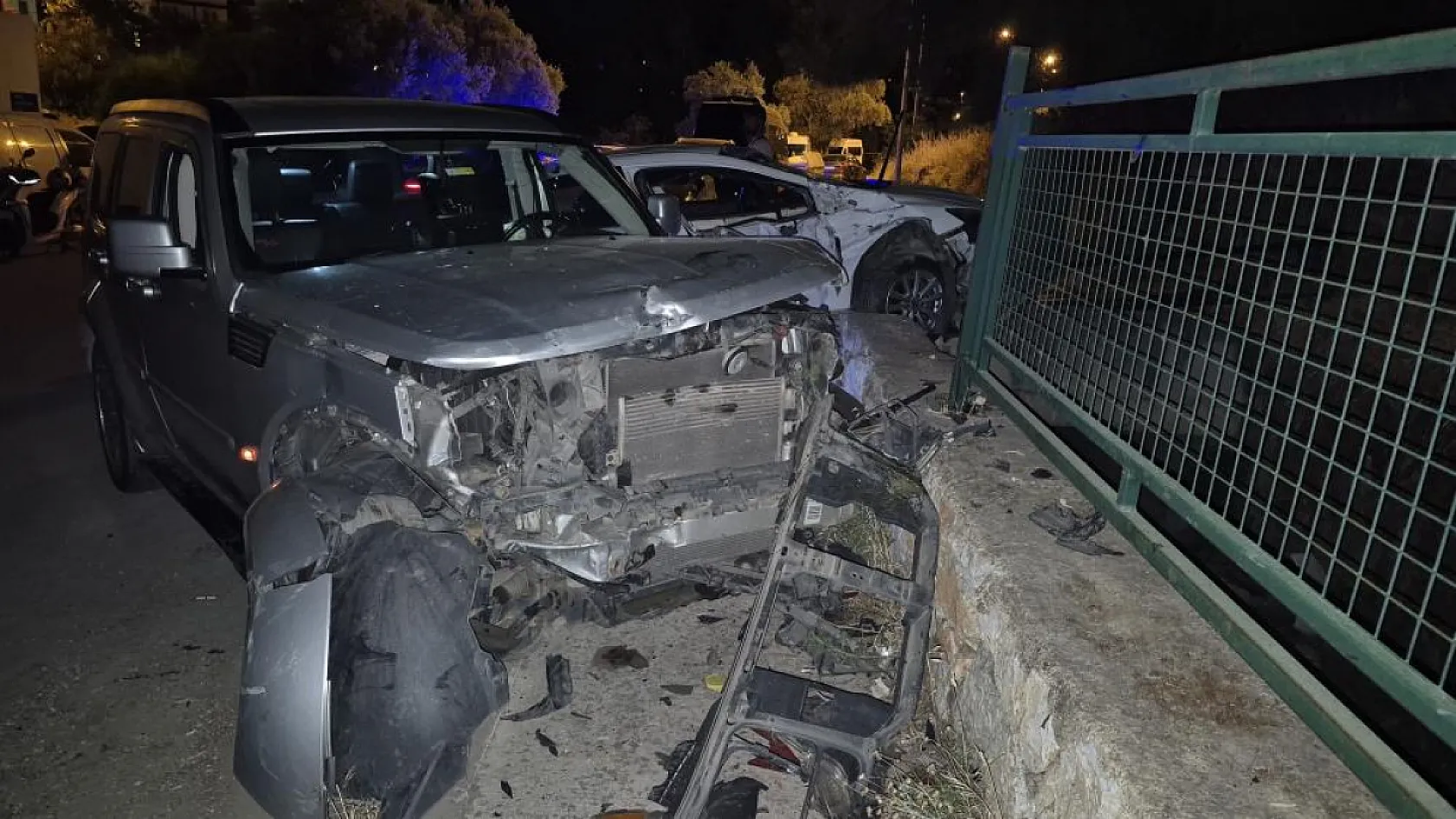 Muğla'da otomobilinin halini görünce gözyaşlarına boğuldu