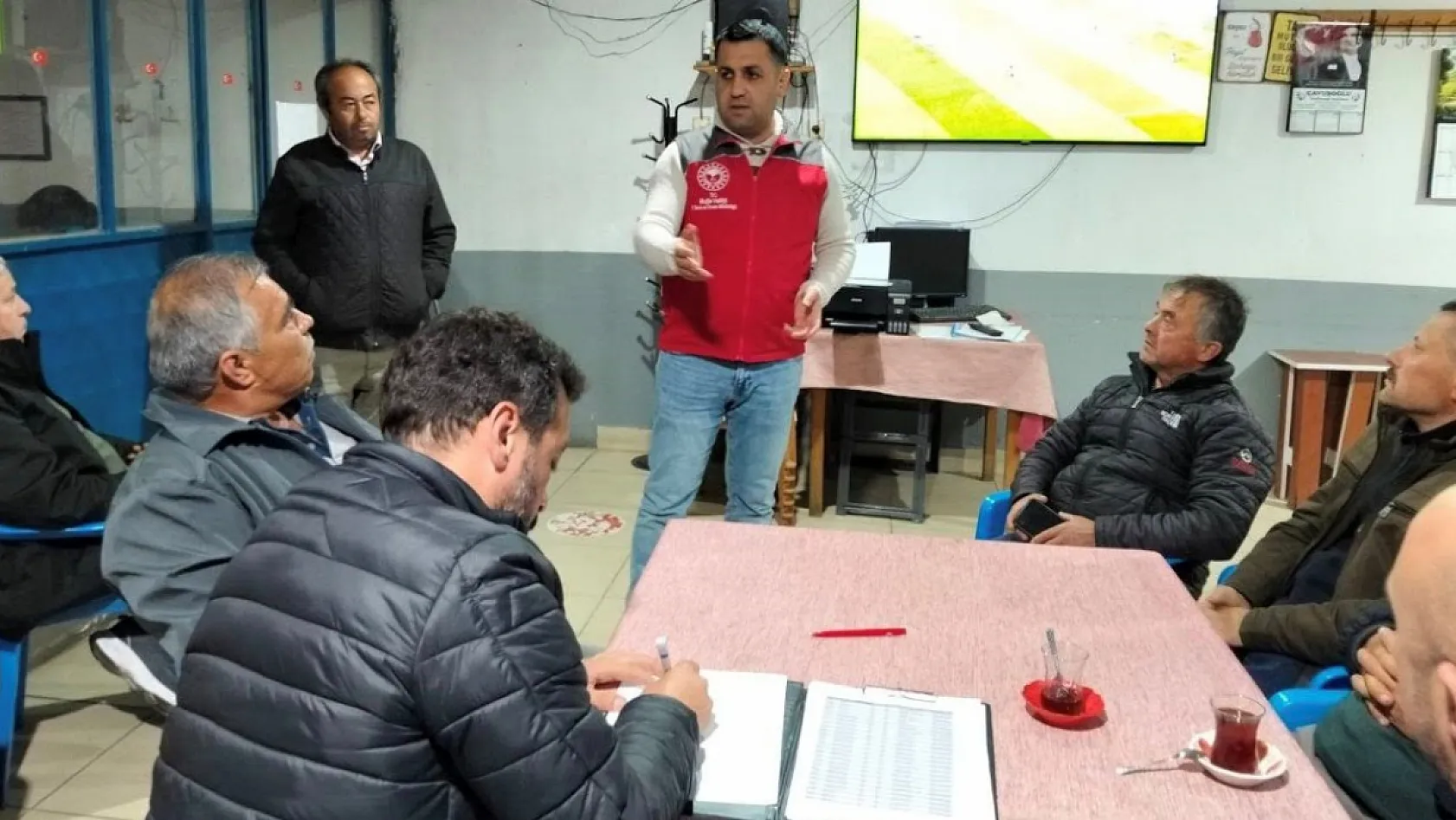 Muğla Kıran'da arıcılara gece mesaisi