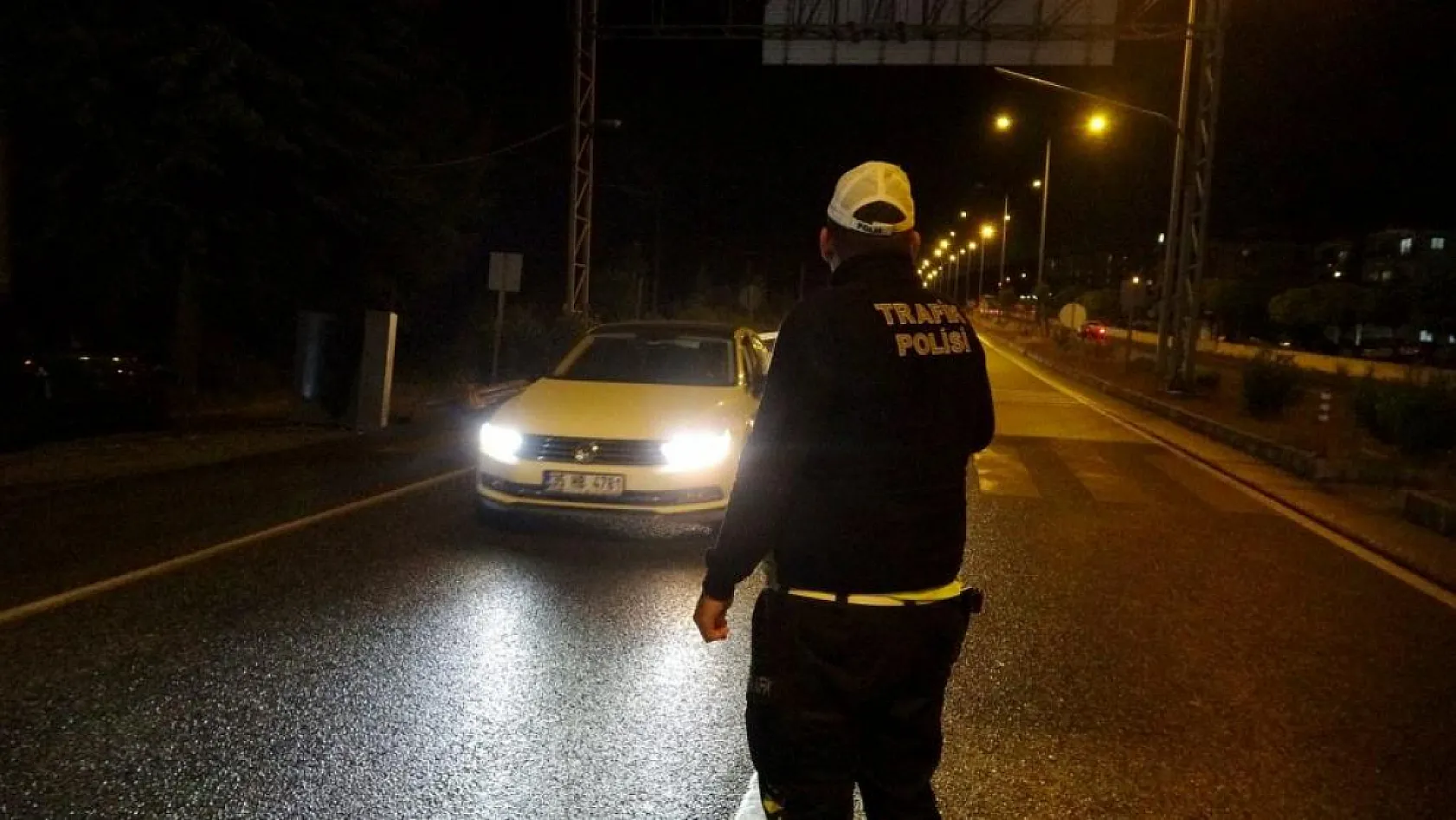Muğla polisinden 'gece operasyonu' gibi denetim