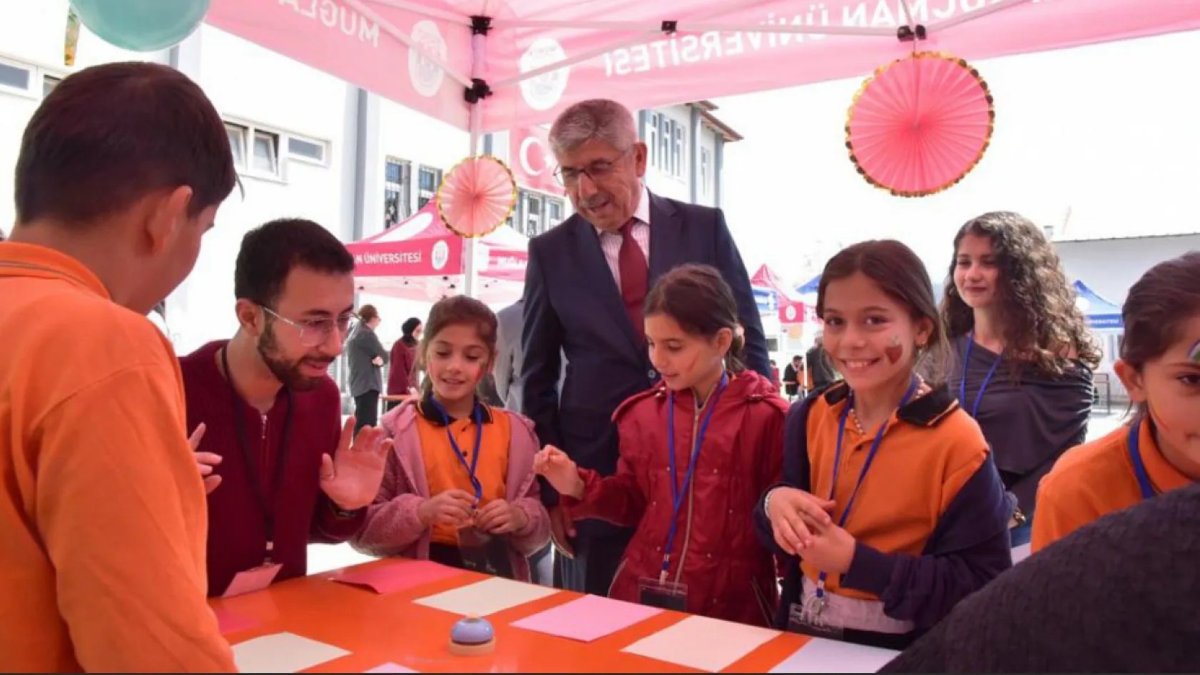 Muğla Sıtkı Koçman Üniversitesi'nden Kırsal Mahallelerde Eğitim ve Sağlık Desteği