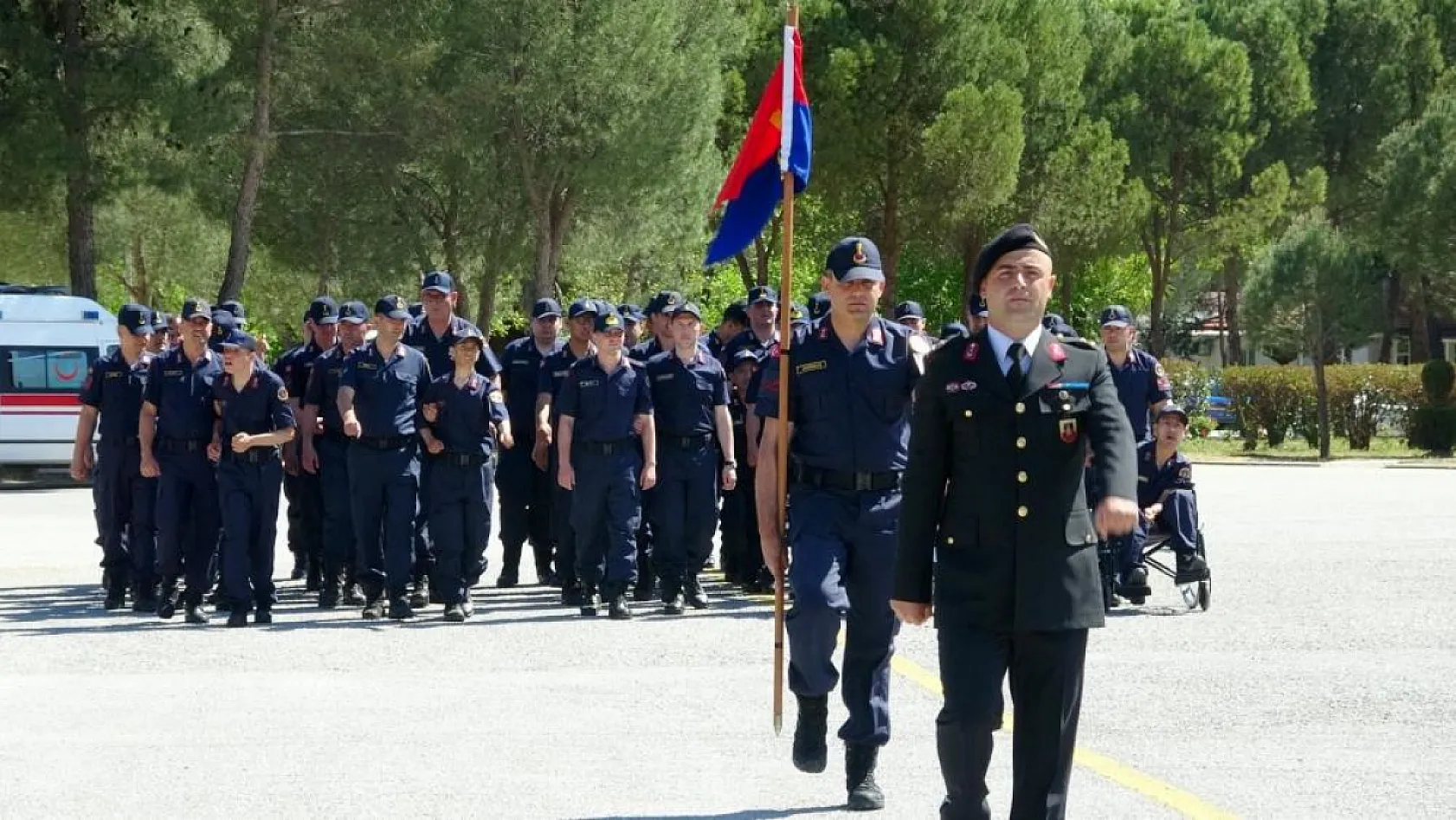 Muğla'da 29 özel birey bir günlüğüne asker oldu