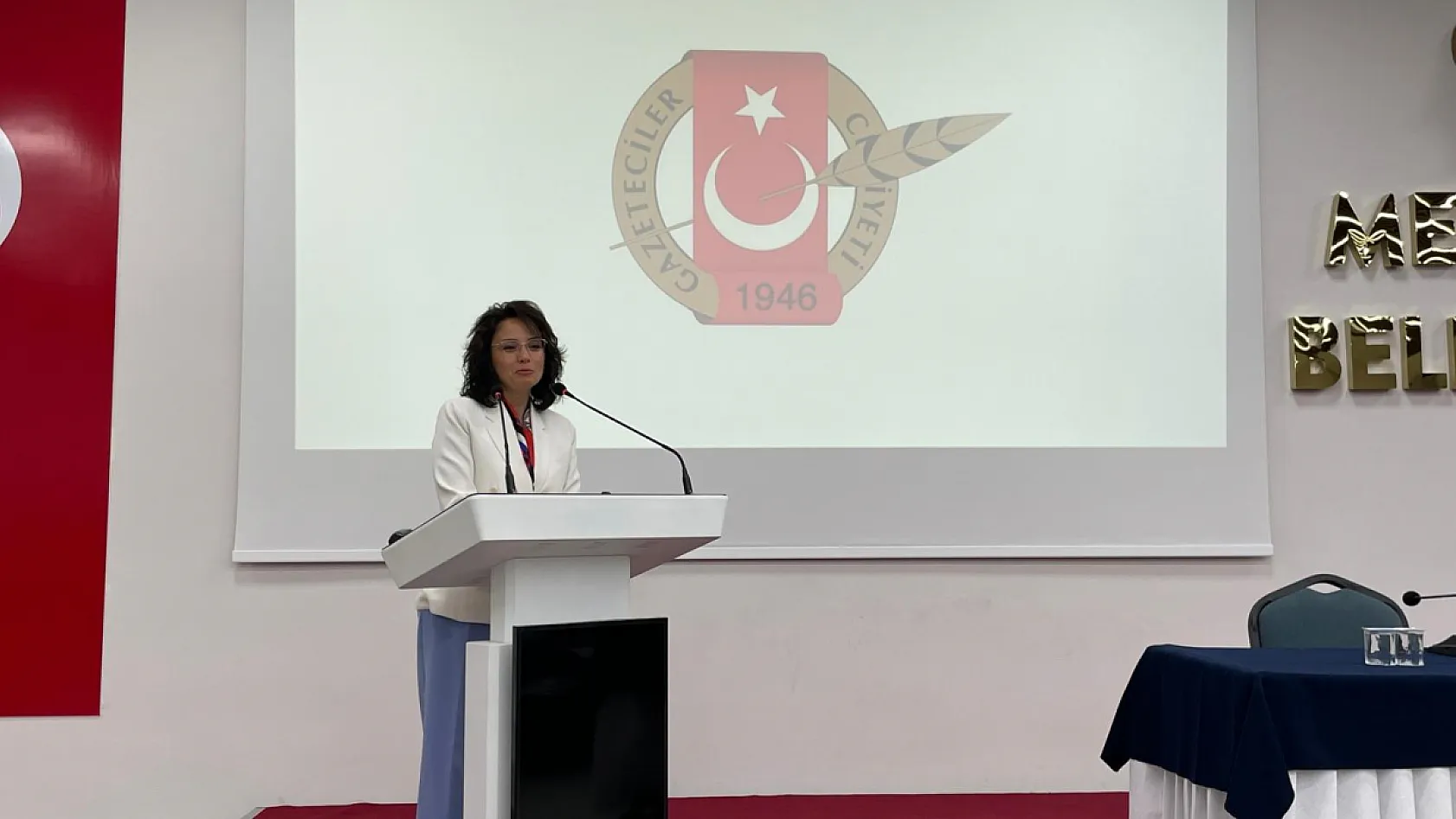Muğla'da gazetecilere kapsamlı eğitim: Mesleğin geleceği masaya yatırıldı