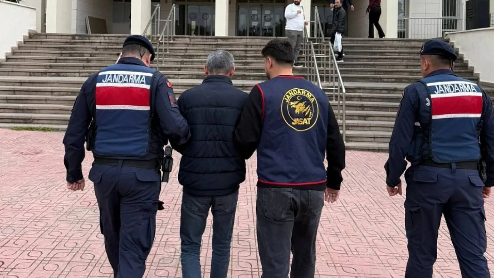 Muğla'da Kaçakçılara Geçit Yok: 6 Operasyonda 102 Kilogram Tütün Ele Geçirildi