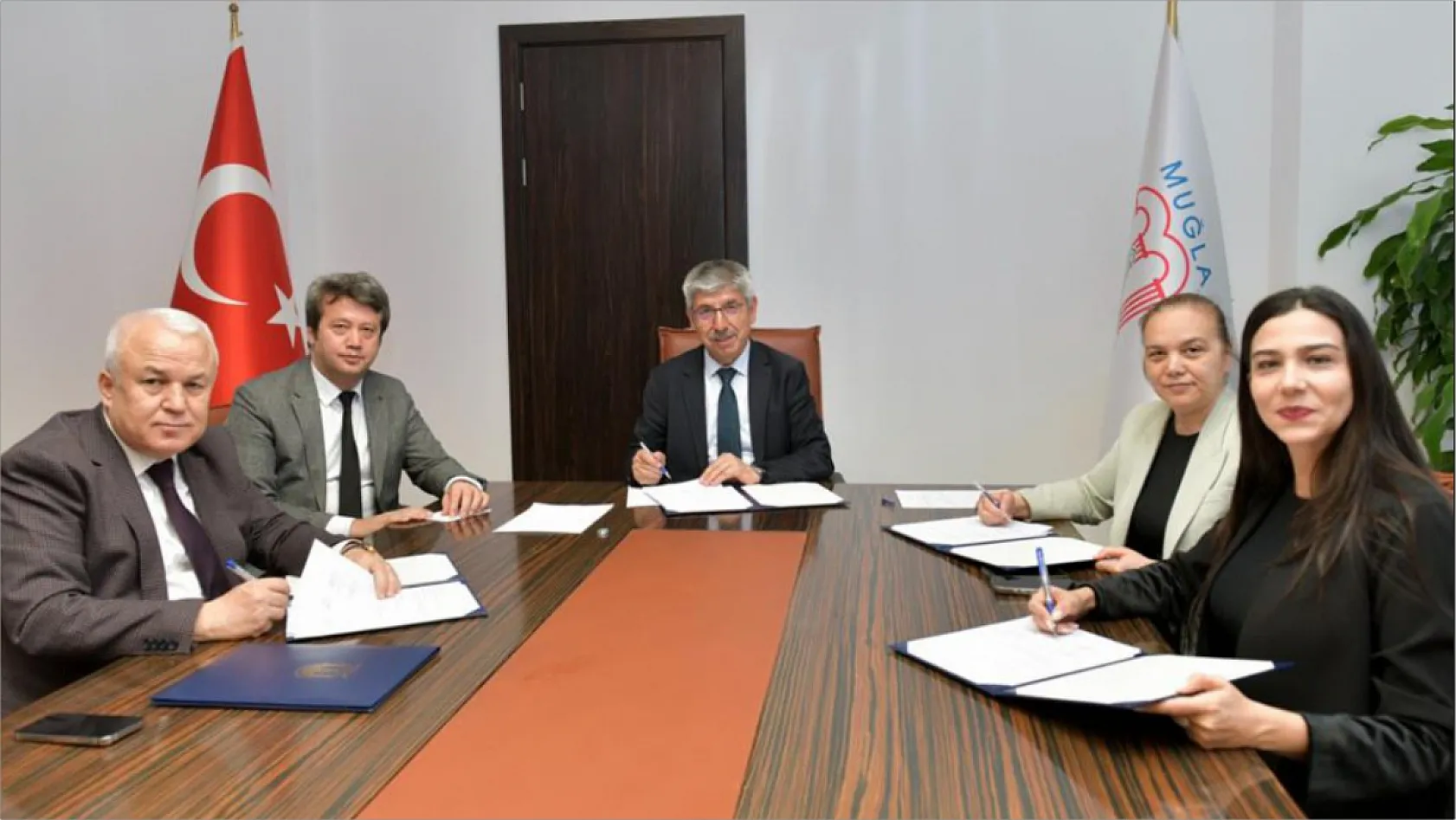 Muğla'da kariyer şenliği için kurumlar bir araya geldi