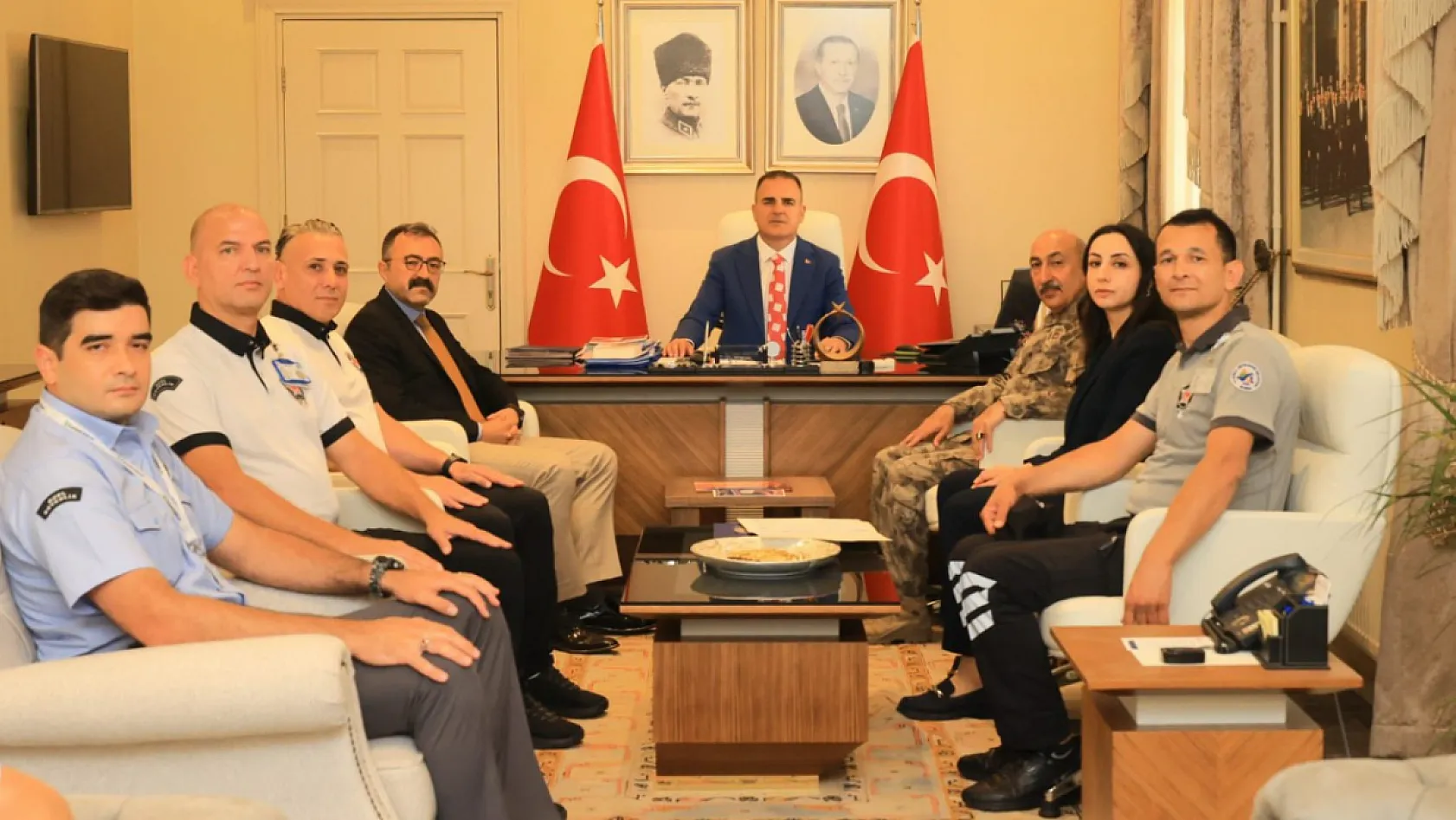Muğla'da Özel Güvenlik Haftası: Evren Arslan'a Vali Akbıyık'tan ödül