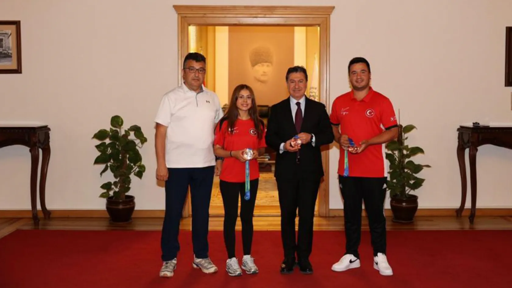 Muğlalı milli okçulardan 2 altın, 1 gümüş madalya