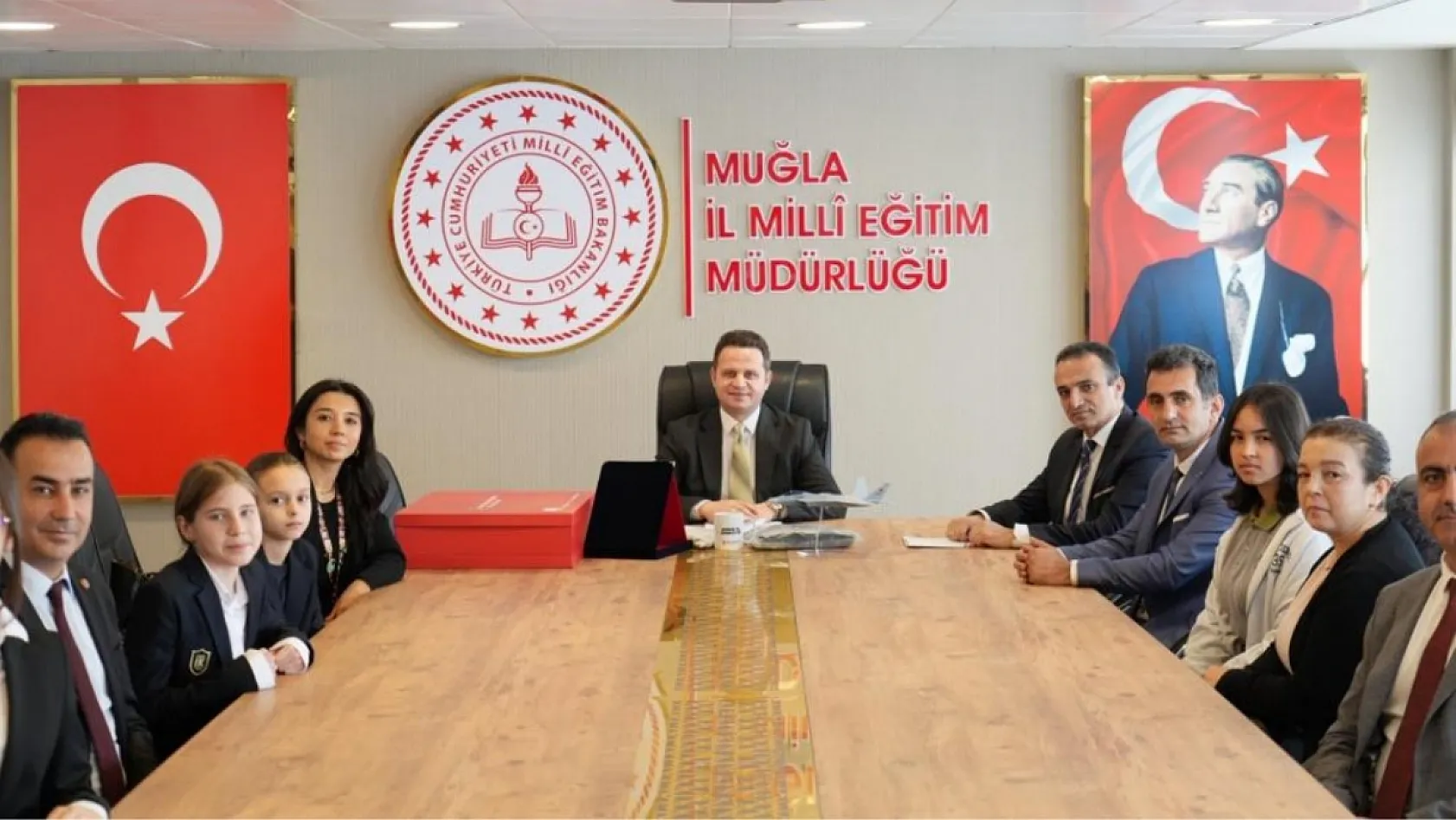 Muğla'nın genç tasarımcıları 'Savunmadan sanata' ödülleriyle taçlandı