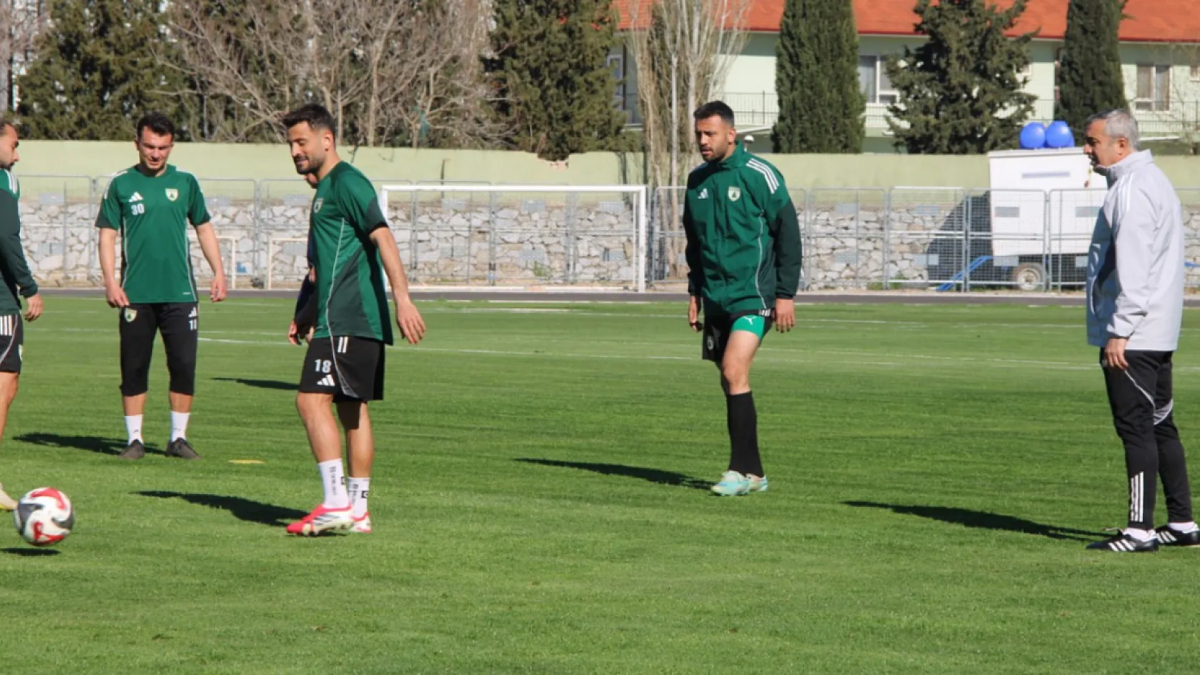 Muğlaspor Teknik Direktörü Mustafa Sarıgül: 'Şampiyonluk Özlemini Play-Off'ta Bitireceğiz!'