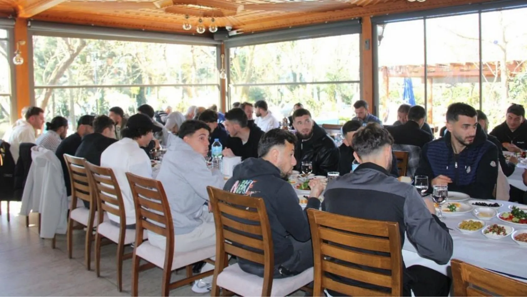 Muğlaspor'a Karaman deplasmanı öncesi moral kahvaltısı