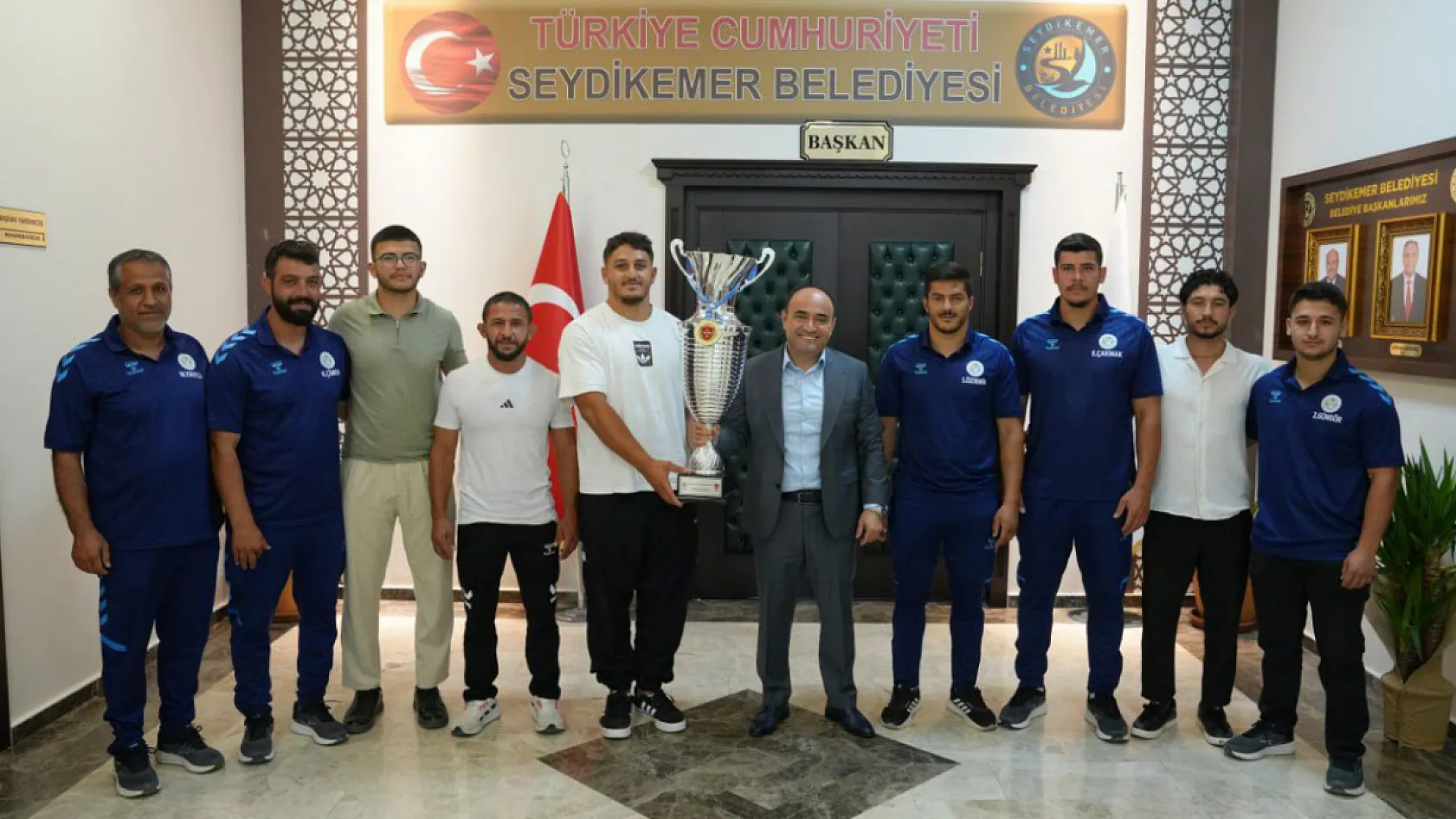 Muhammed Enes Başarısını Başkan B. Önder Akdenizli İle Paylaştı