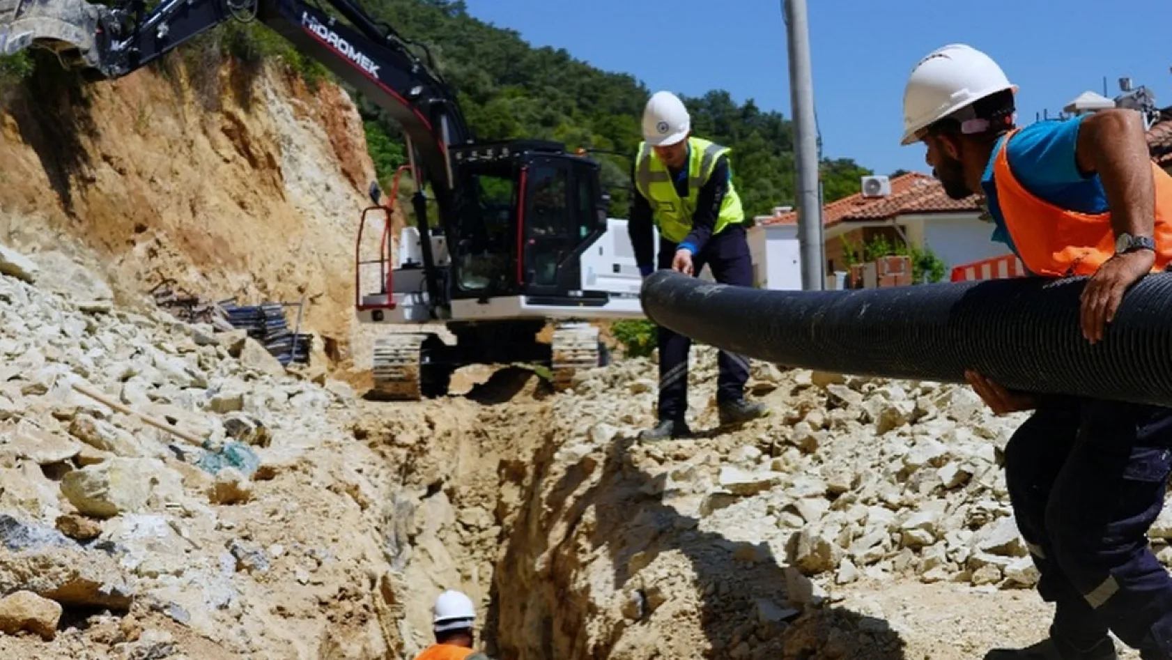MUSKİ'den Gökova'da kanalizasyon ana şebeke hattı yapımı