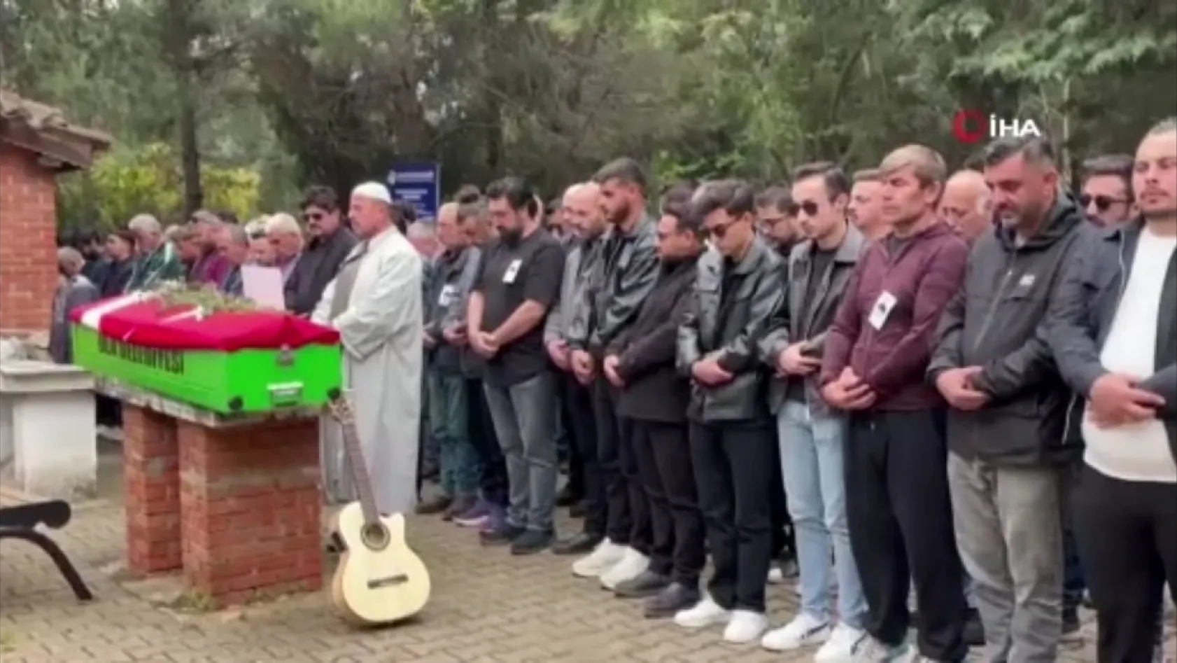 Müzisyen Rıza Tamer Şişman Akyaka'da toprağa verildi