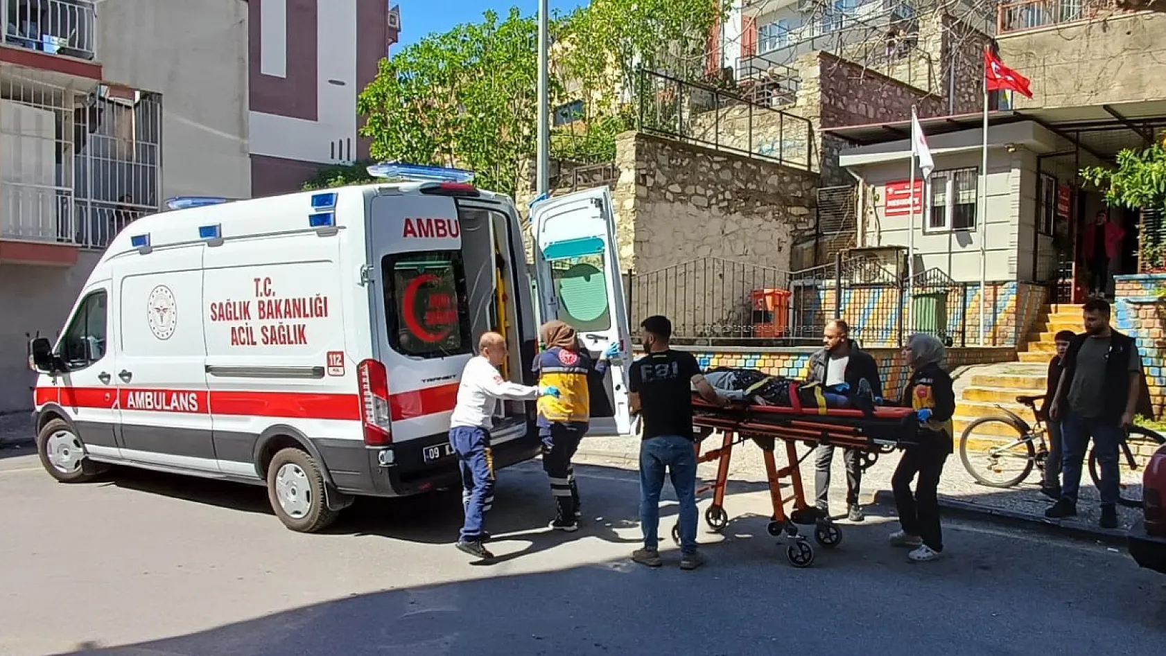Aydın'da yaşlı kadın 5 metre yükseklikten düştü
