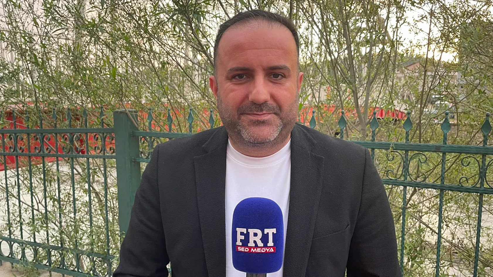 Ozan Manas Seydikemer'de 3 Mayıs Etkinliğinde Sahne Aldı
