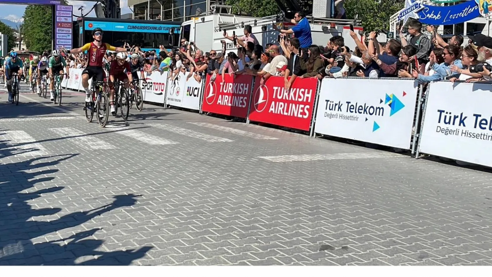Pedallar Fethiye'de durdu: Marmaris–Fethiye etabında unutulmaz final