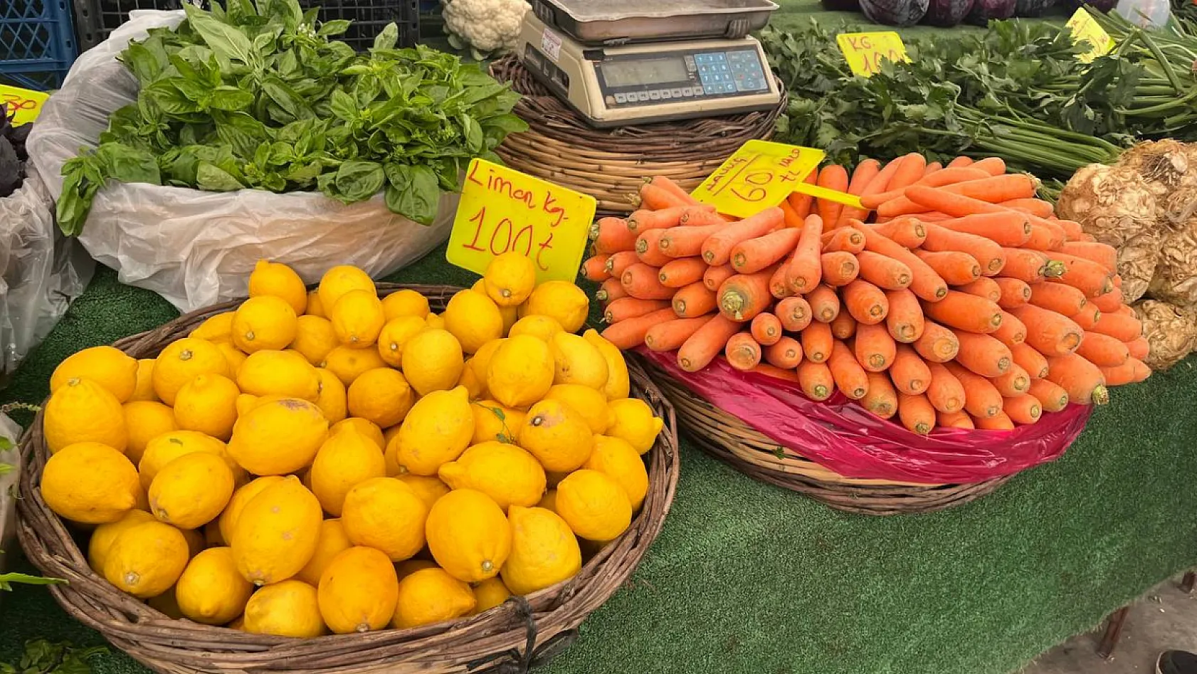 Fethiye Foça Pazarında Güncel Fiyatlar Belli Oldu