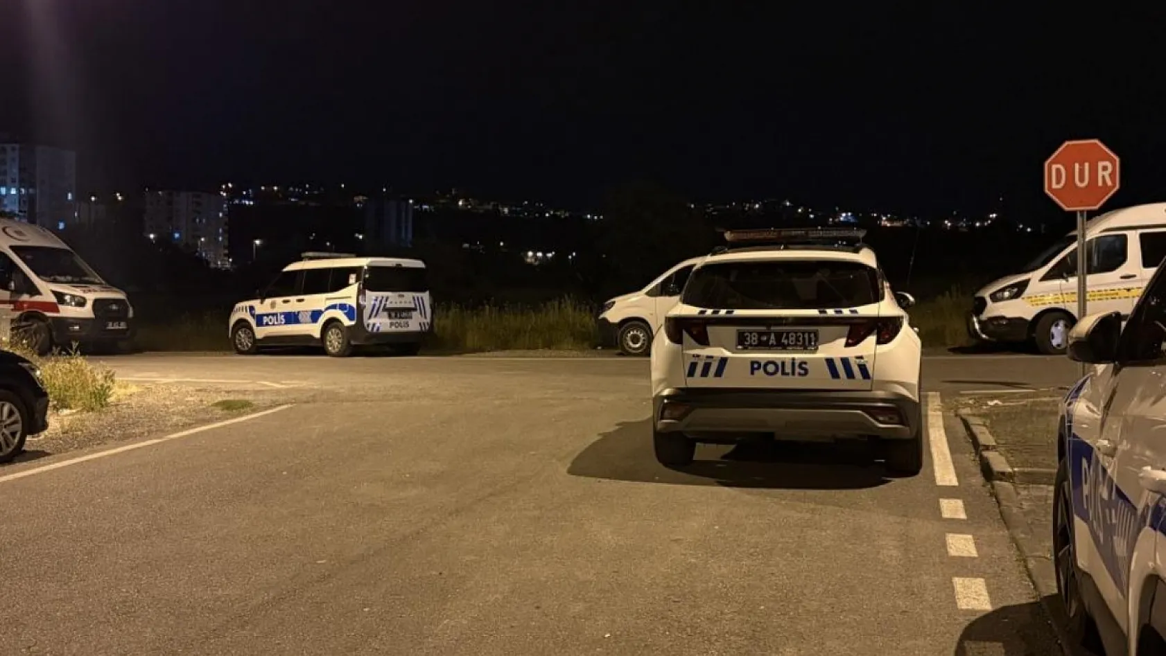 Polis memuru 'Sizleri seviyorum' notu bırakarak intihar etti