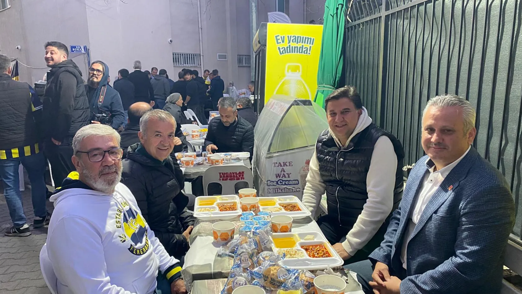Ramazan sofrasında Fenerbahçeliler buluştu: Fethiye'de birlik ve beraberlik iftarı