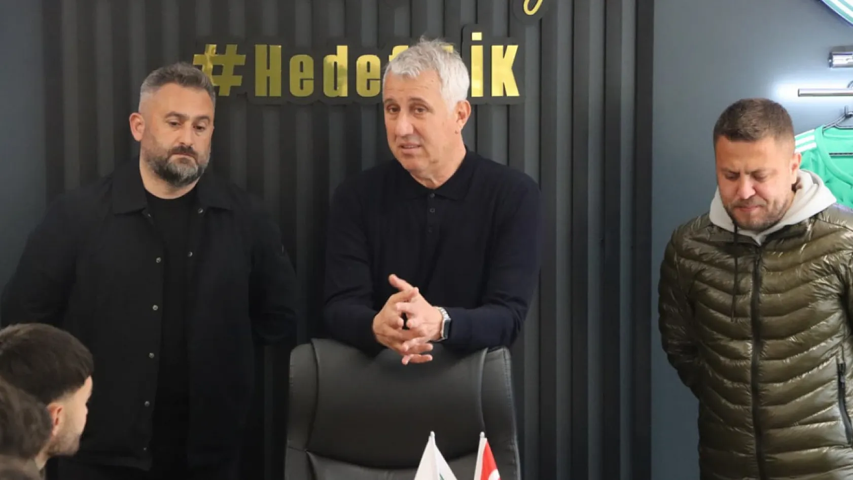 Şampiyon hocadan duygusal veda: Besim Durmuş Muğlaspor'la vedalaştı