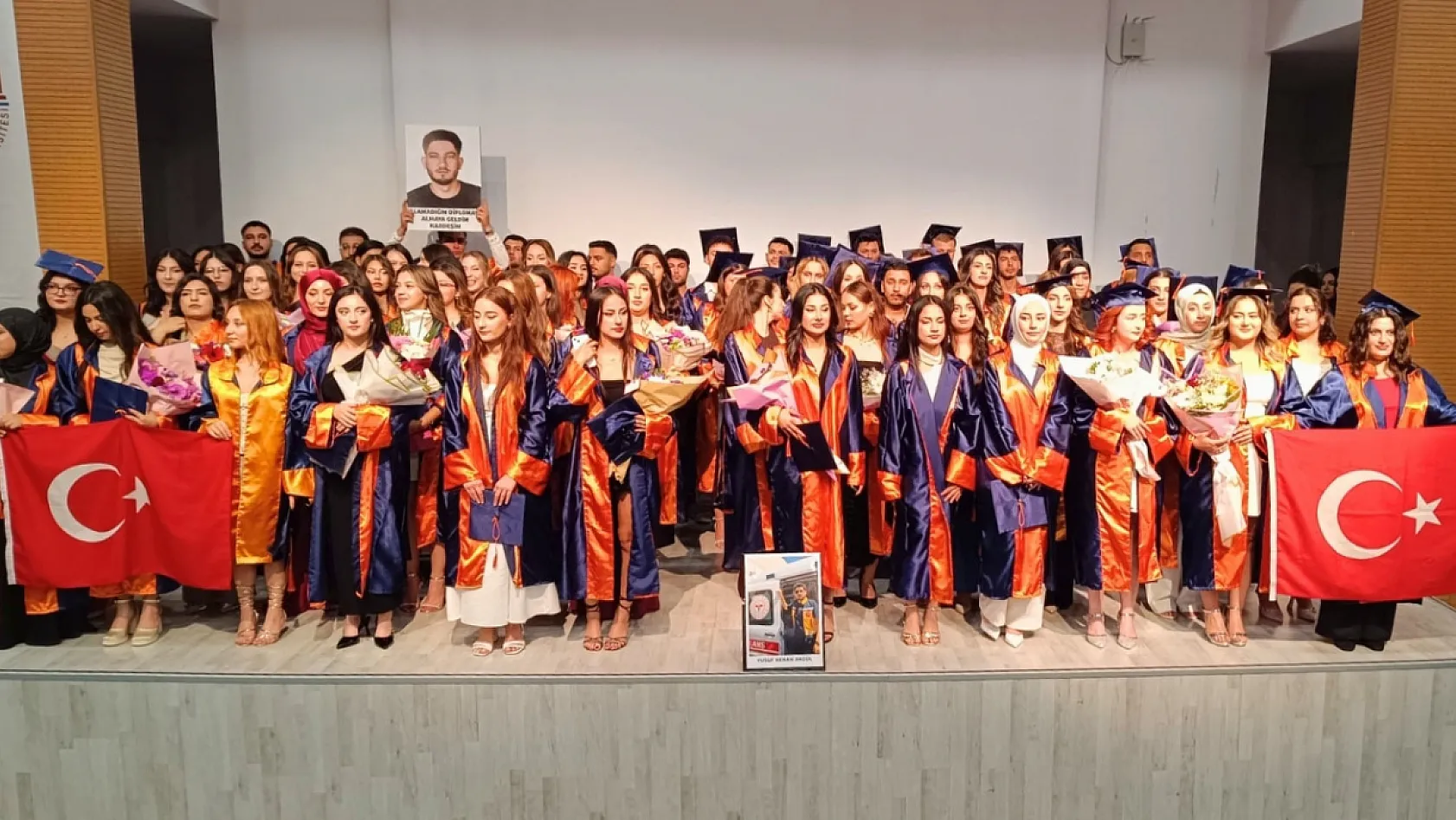 Saniyelerle yarışacaklar, hayatlara dokunacaklar: Fethiye'de mezuniyet coşkusu