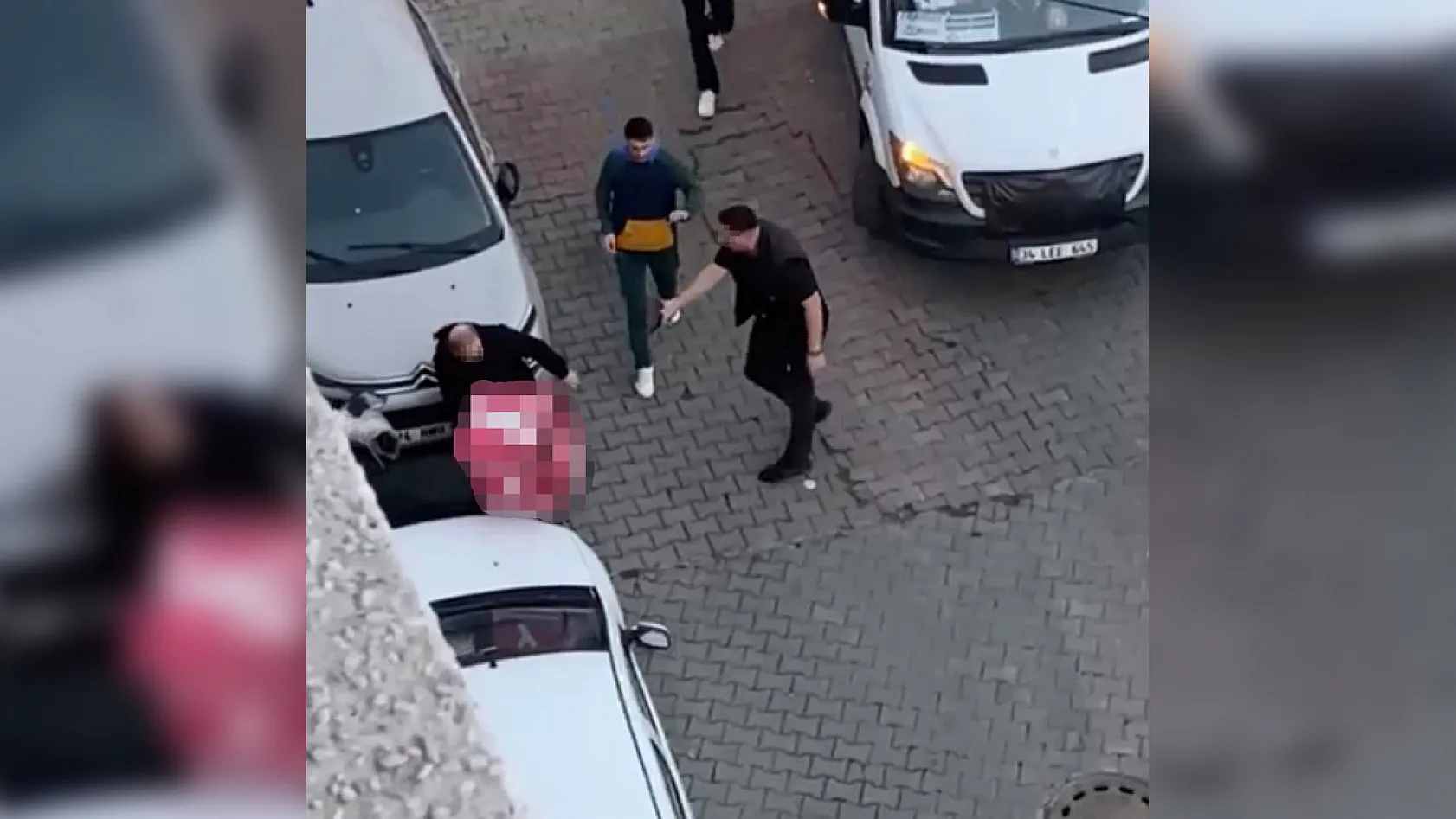 Servis şoförünü kuzenine vurdurdu