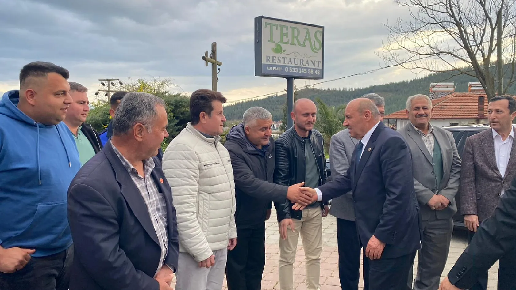 Seydikemer'de AK Parti teşkilatı bayramlaştı, birlik mesajları verildi
