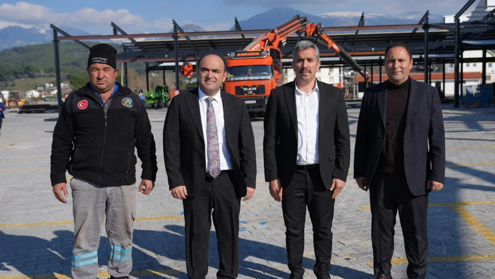 Seydikemer'de Pazar Yeri Büyüyor, Konfor Artıyor
