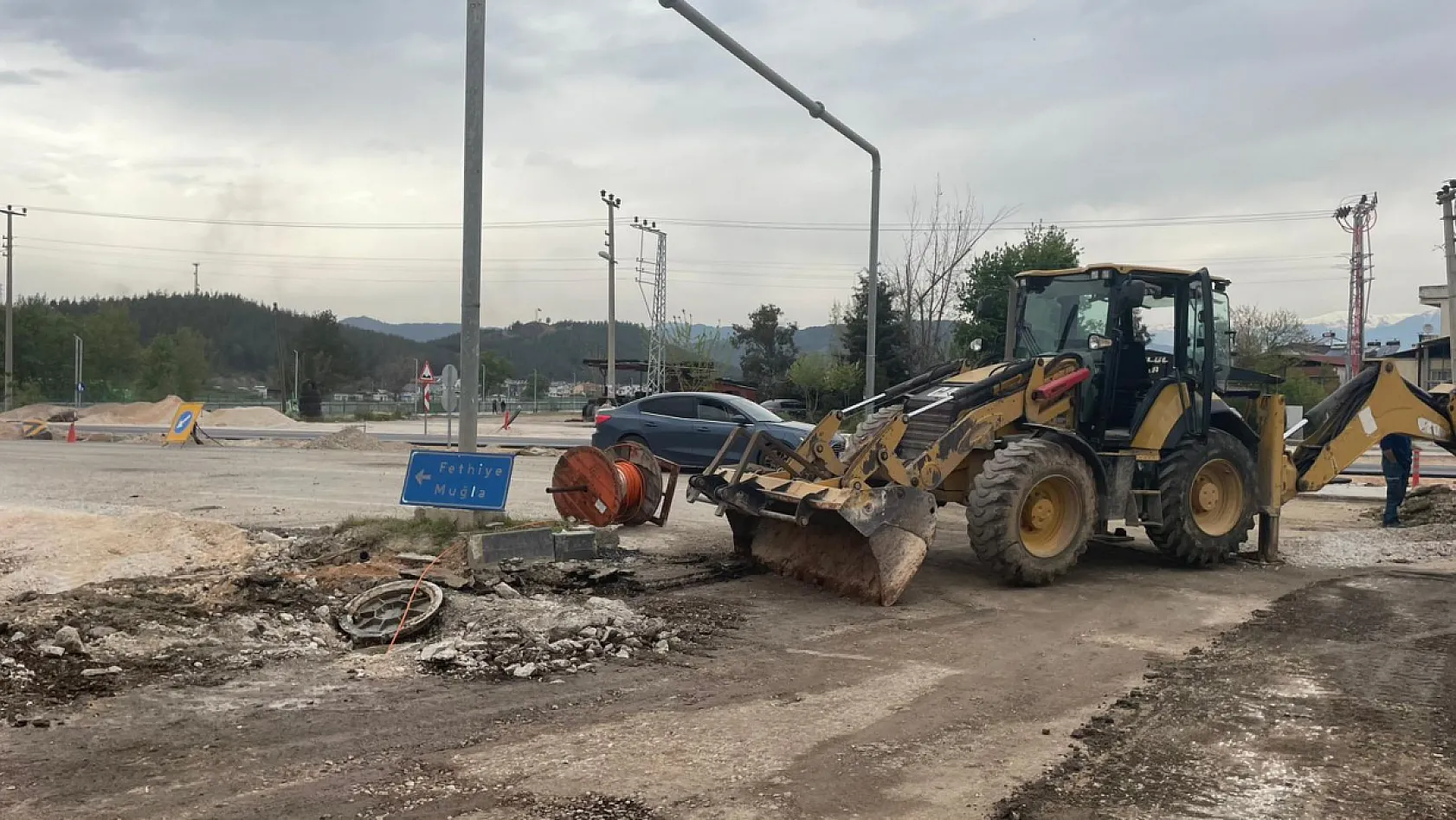 Seydikemer'de 'Yeni Nesil Kavşak' Projesi sürüyor: Teslim tarihi 15 Mayıs 2026