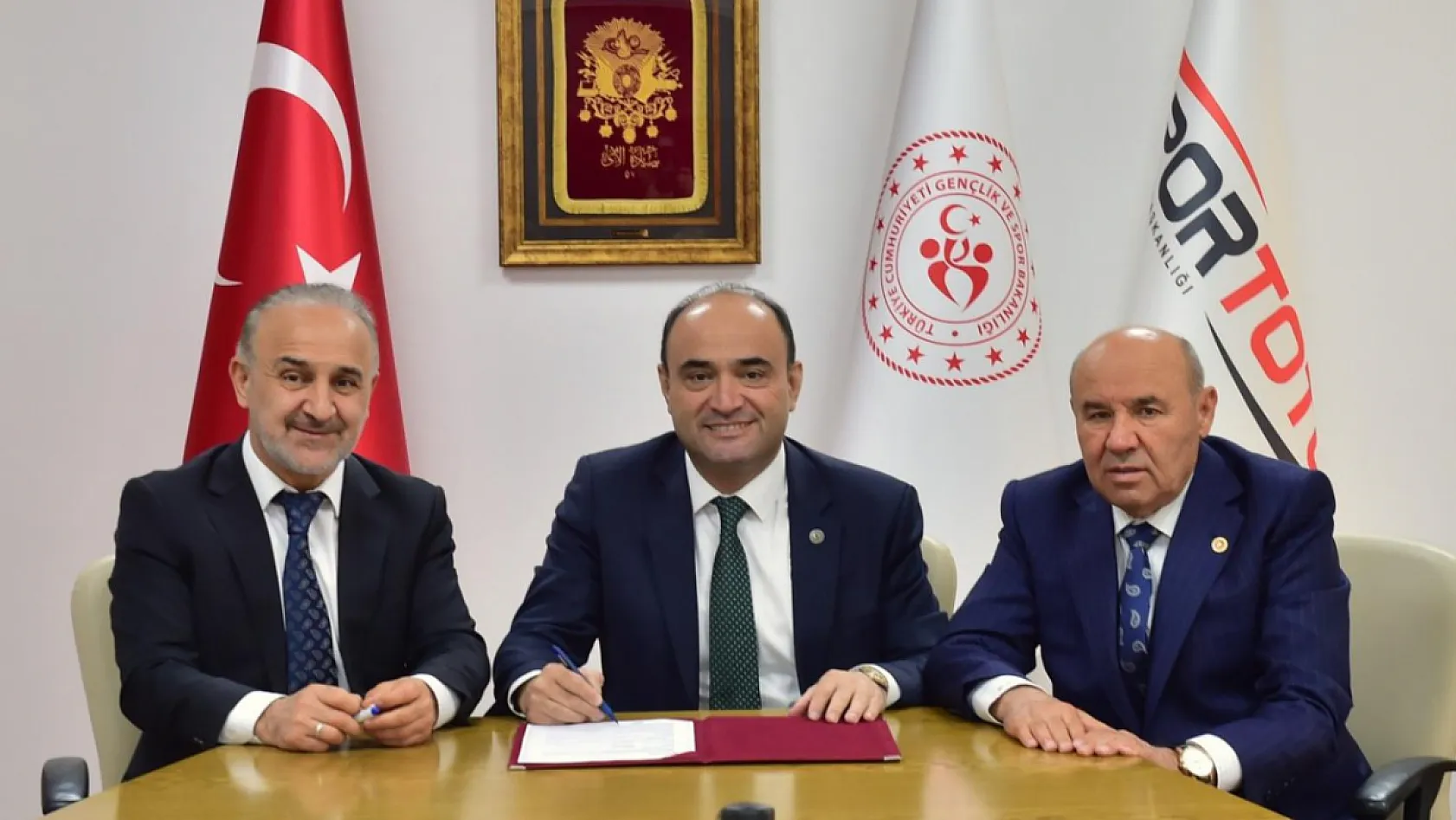 Seydikemer'e Müjde!