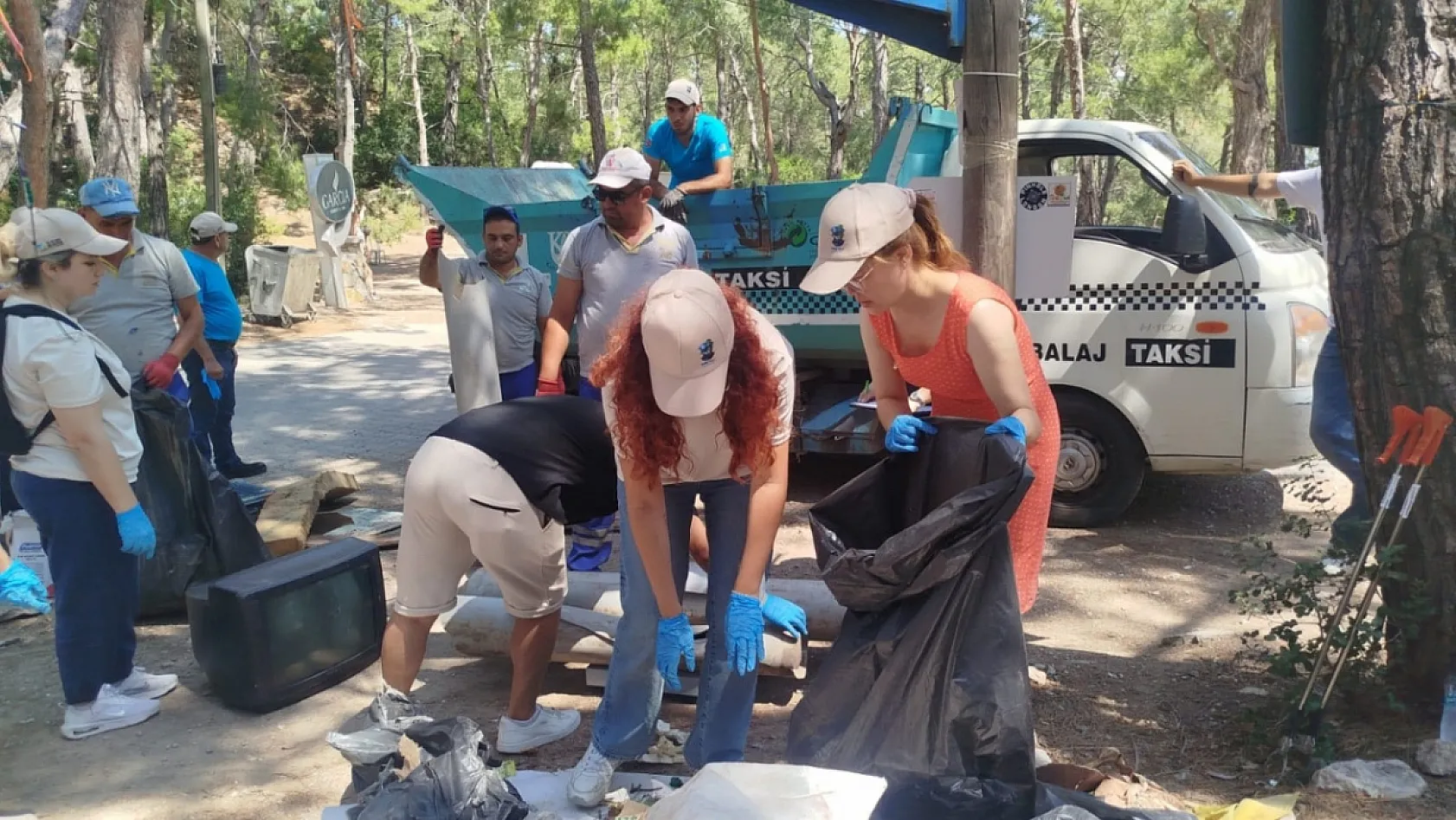 Fethiye Likya Yolu'nda çevre seferberliği: 184 kilogram atık toplandı