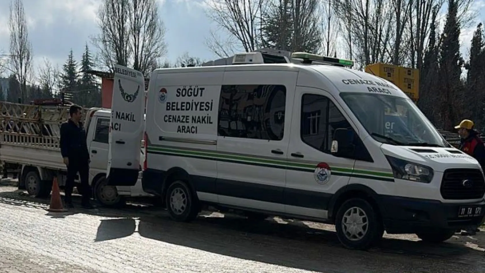 Sınıf öğretmeni arabasında ölü bulundu