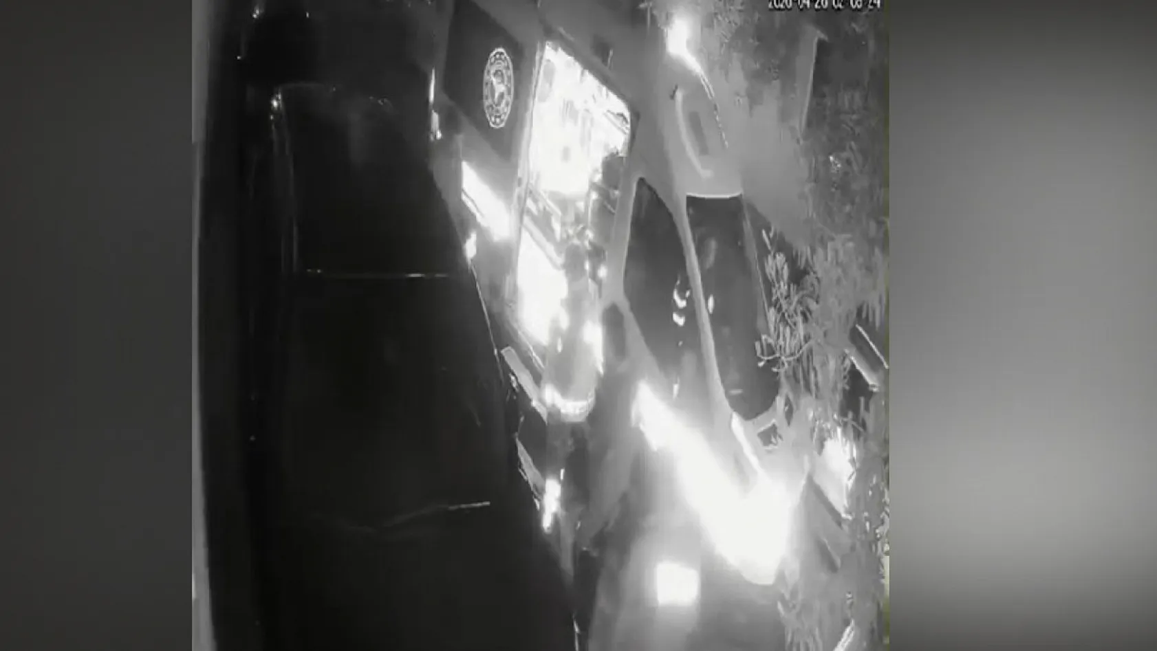 Denizli'de otomobilden yol kenarına atılan kadının yardım çığlıkları