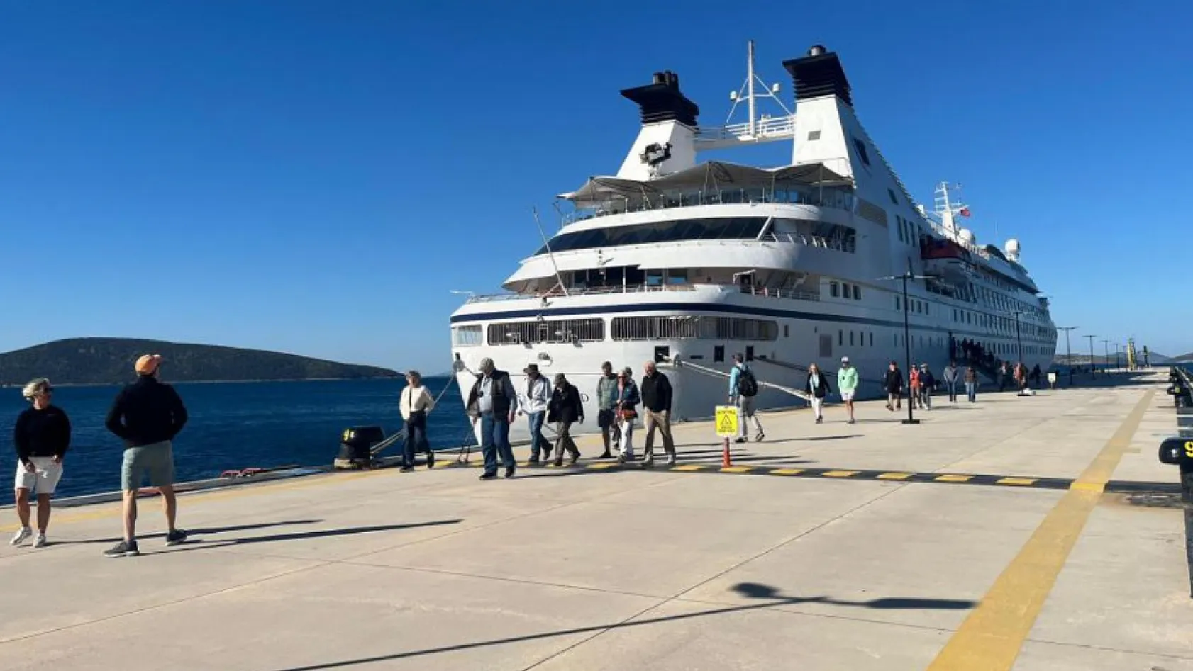 Star Legend Kruvaziyeri Bodrum'a Yeniden Demir Attı