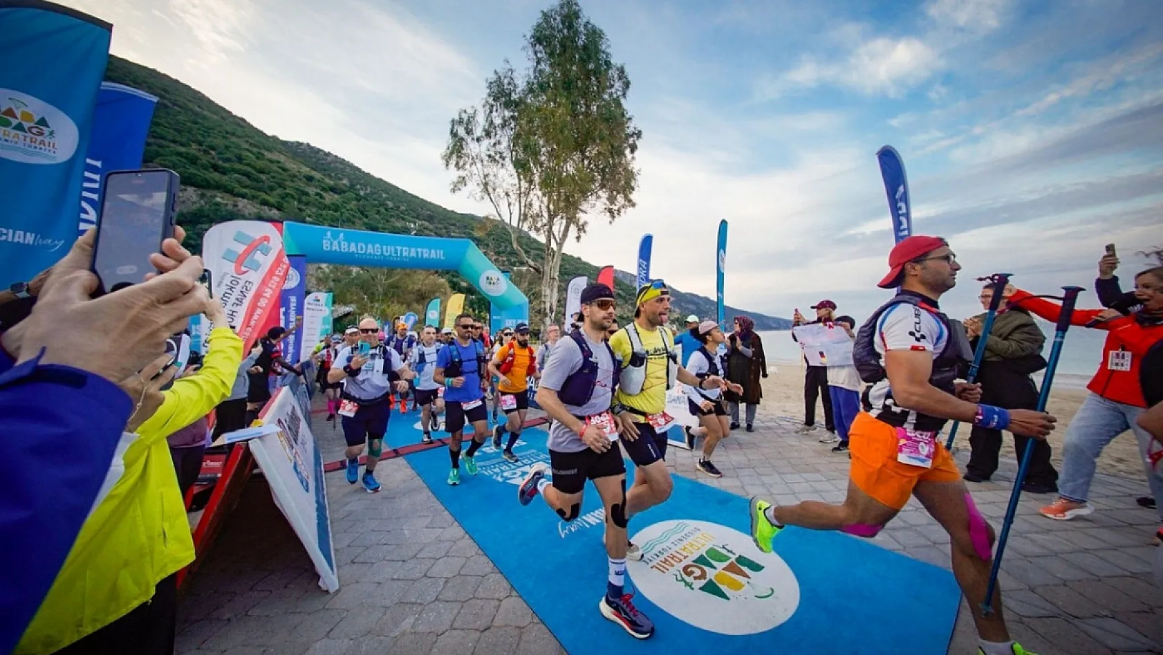 Fethiye'de 15 ülkeden 1000 sporcuyla büyük buluşma: Babadağ Ultra Maratonu başladı