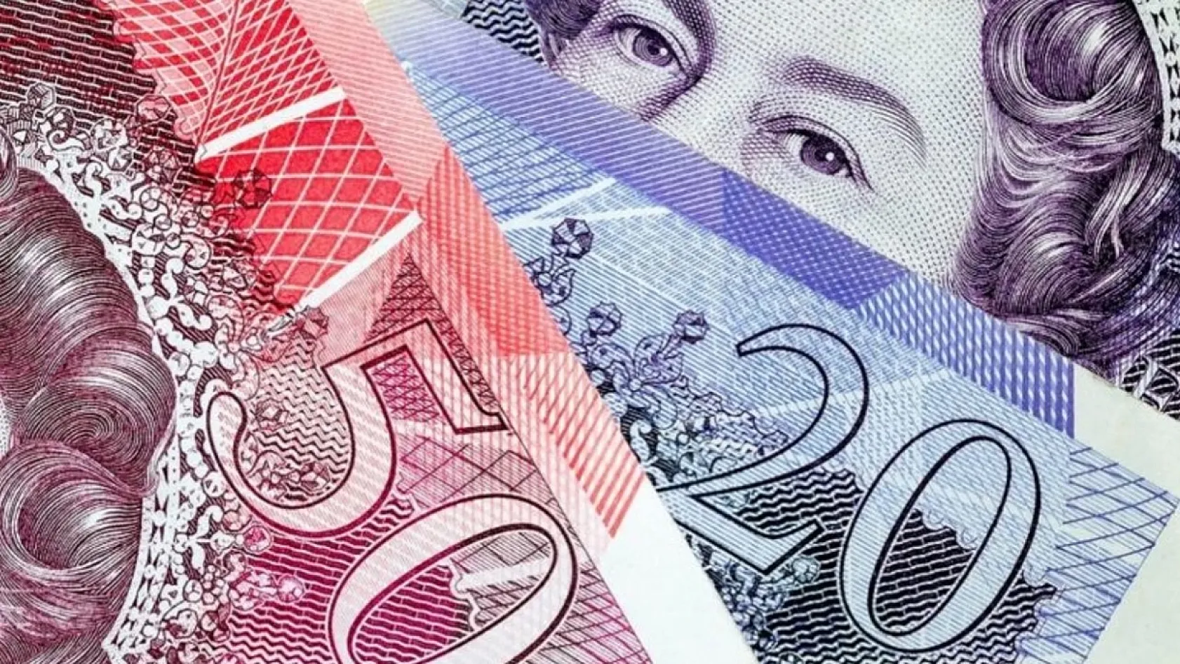 Sterlin Son 2 Yılın Zirvesine Çıktı