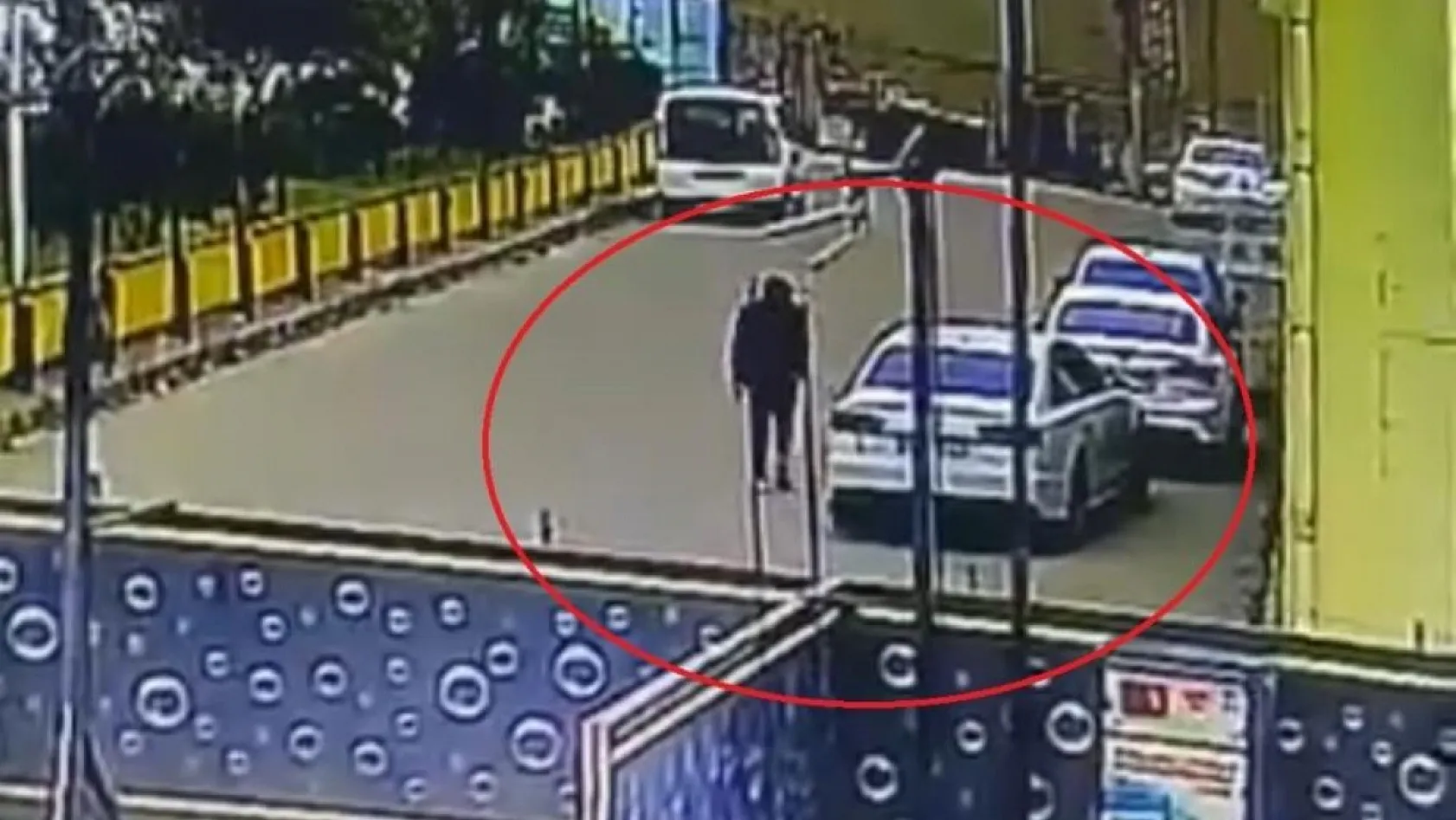 Sürücüsüz araç trafiğe çıktı, kaza böyle geldi