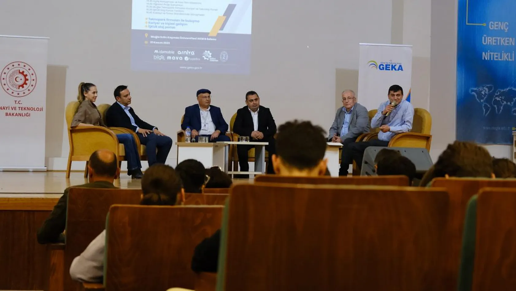 'Kariyer ve Teknoloji Sohbetleri' etkinliğine yoğun ilgi