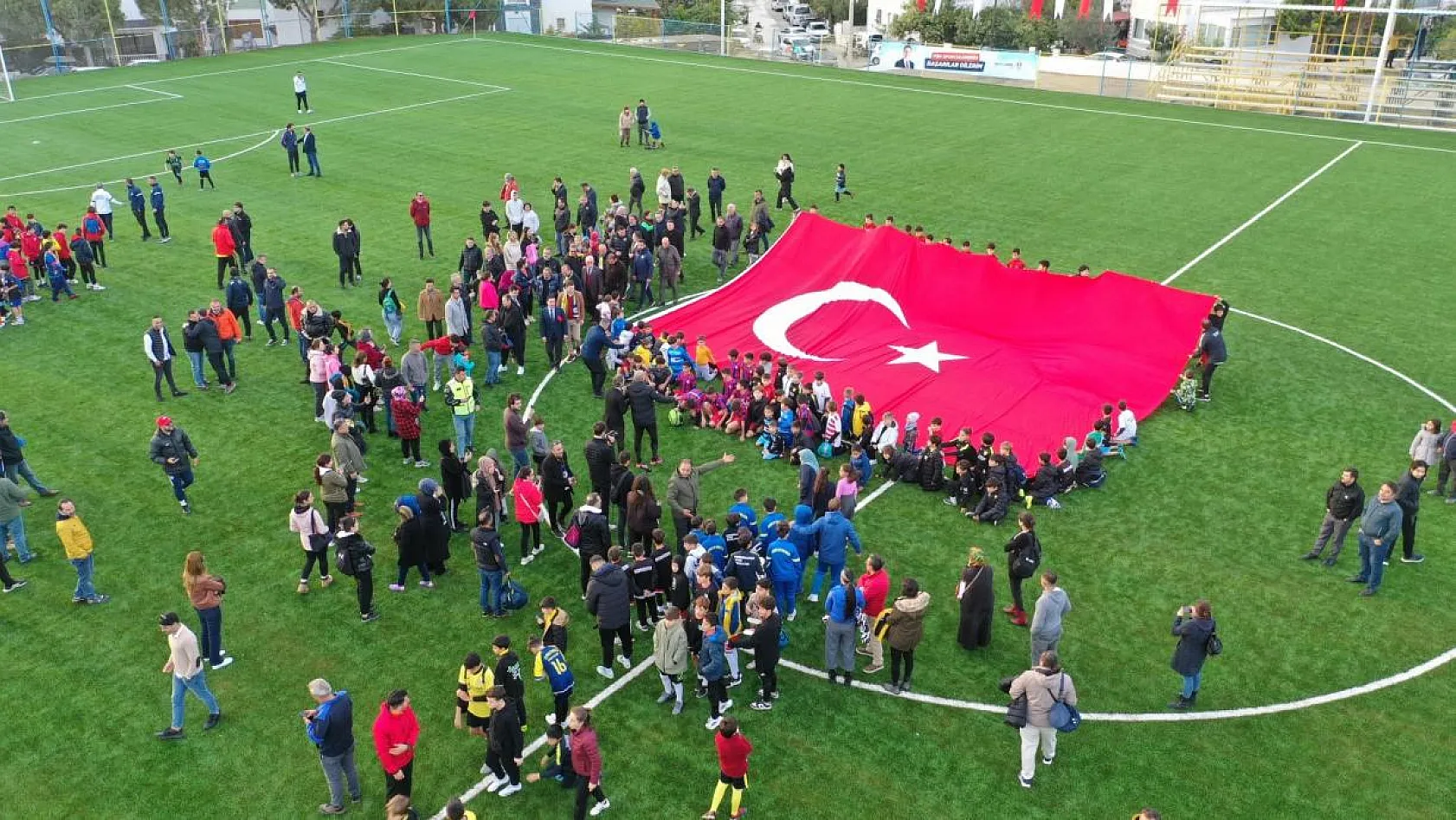 Uluslararası Standartlarda Futbol Sahası